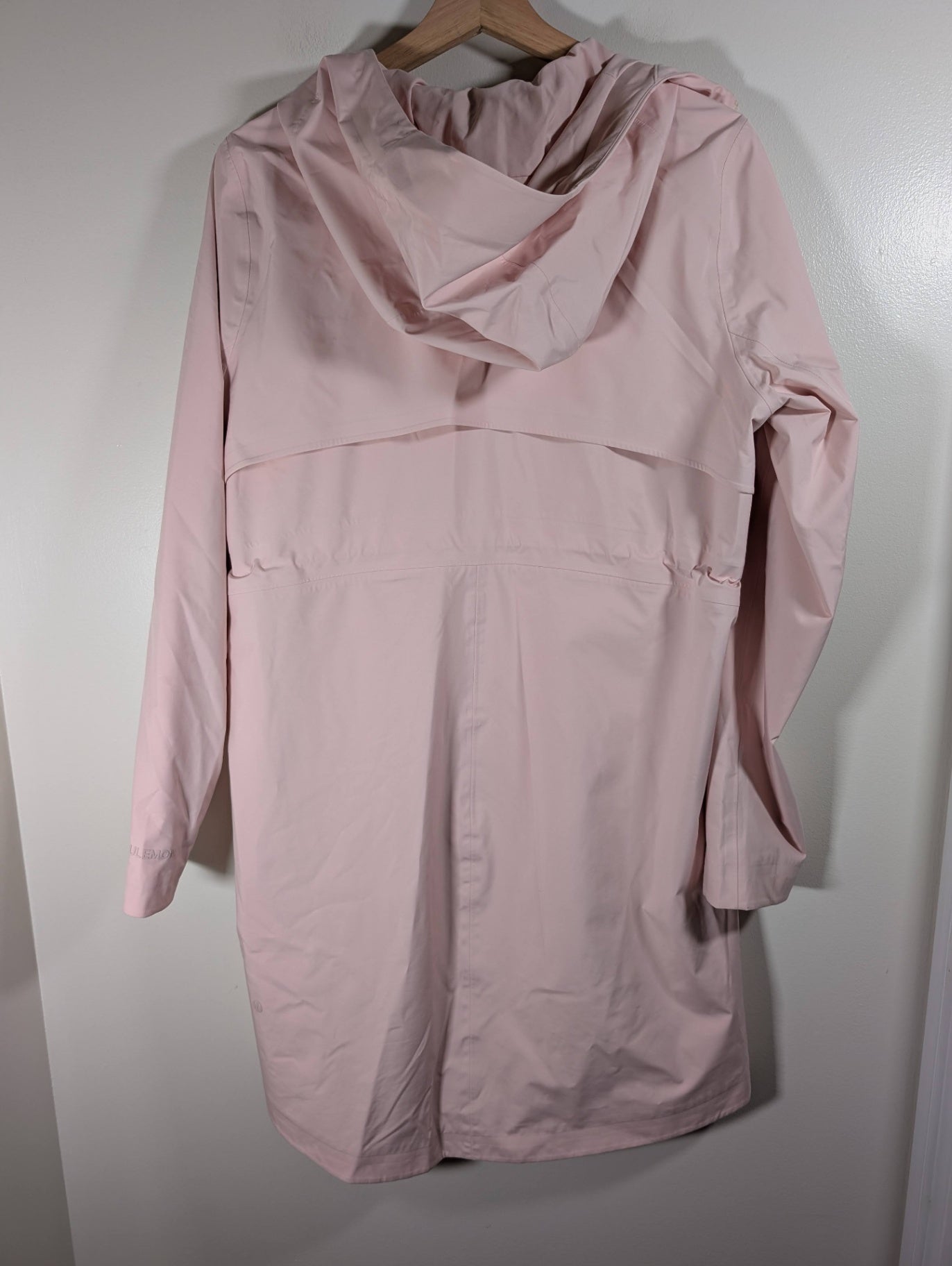 Lululemon rain rebel pink jacket - SZ 8