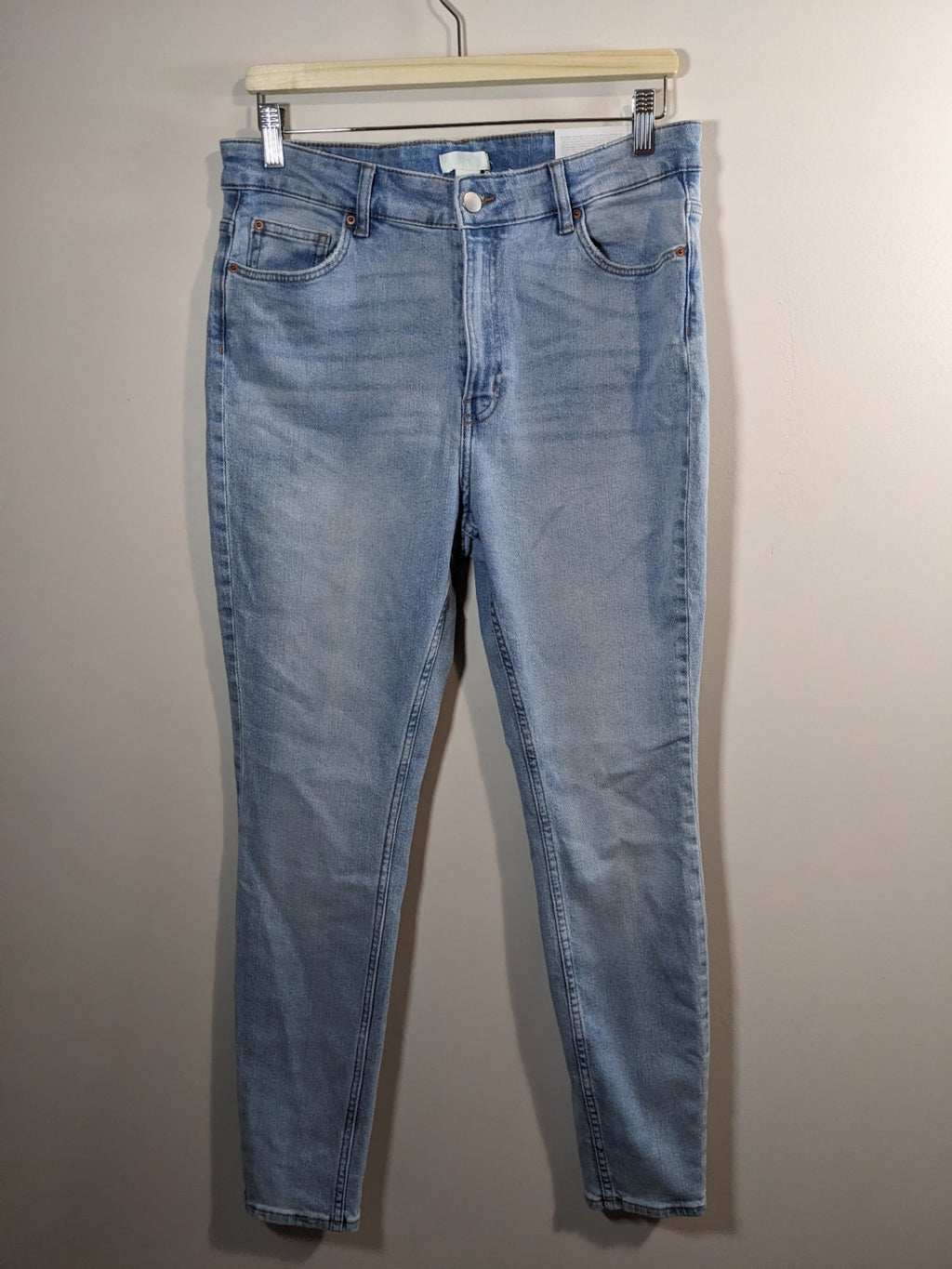 NWT H&M Light wash Jeans - sz 12