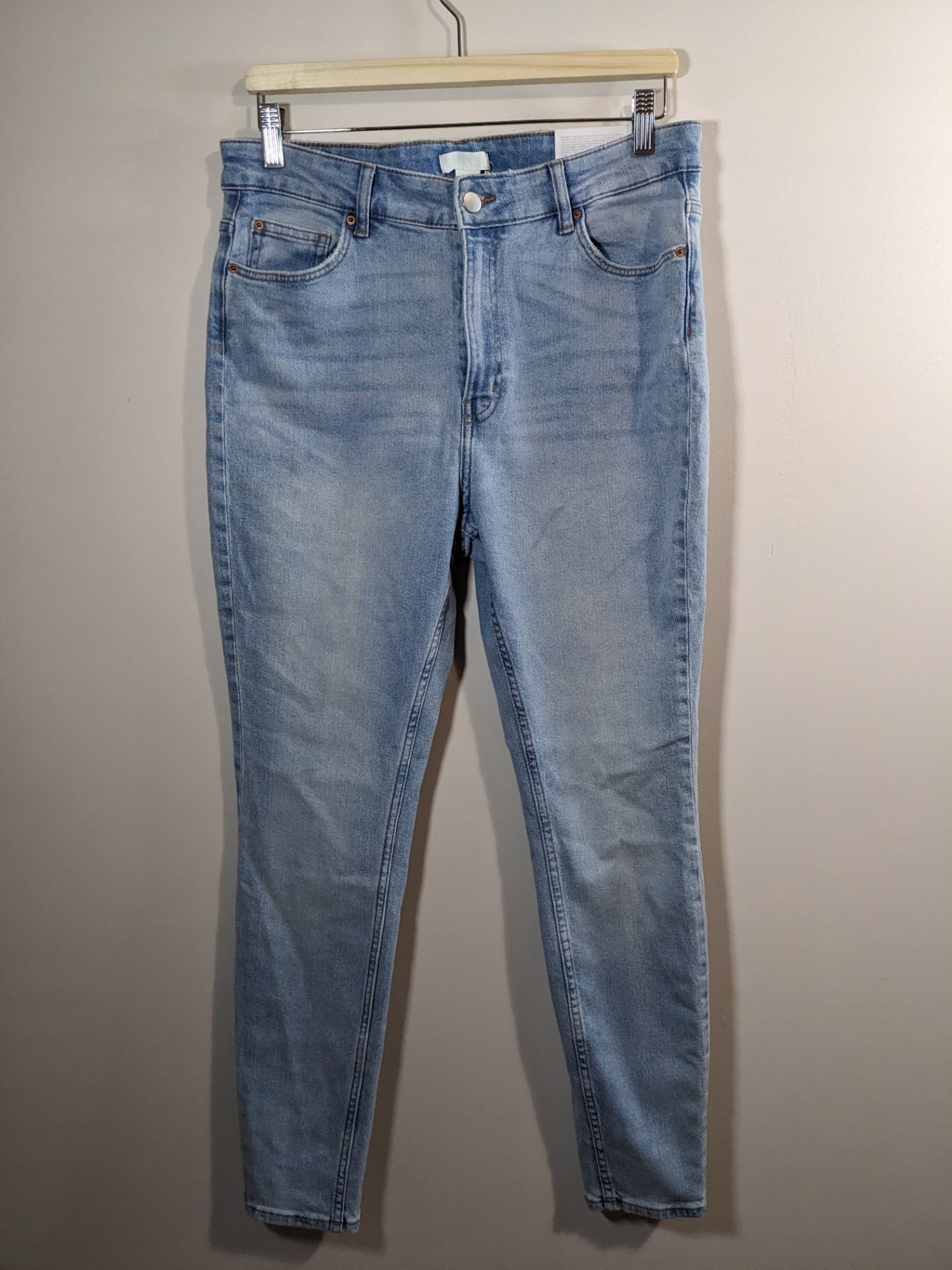 NWT H&M Light wash Jeans - sz 12