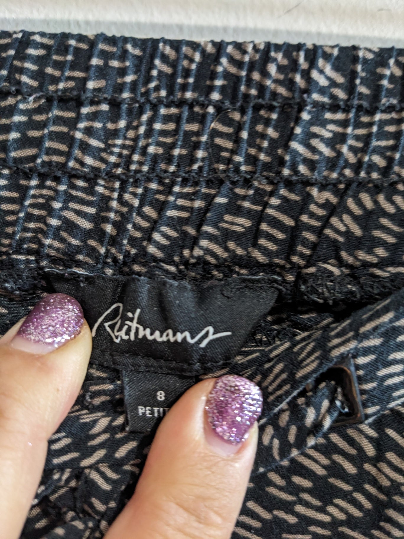 Reitmans Petite Black Patterned Pants - sz 8