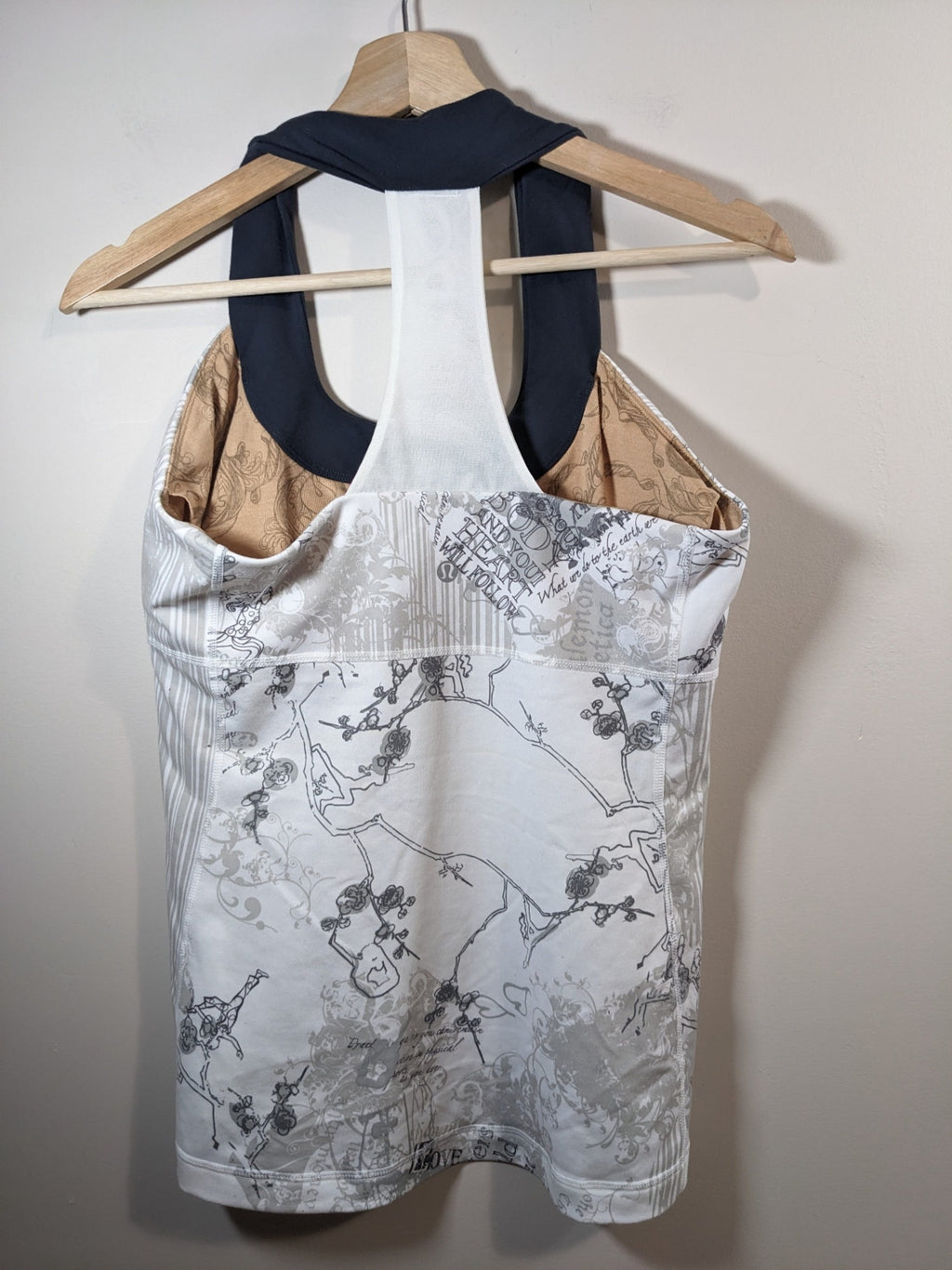 Lululemon White Writing Tank Top - sz 10