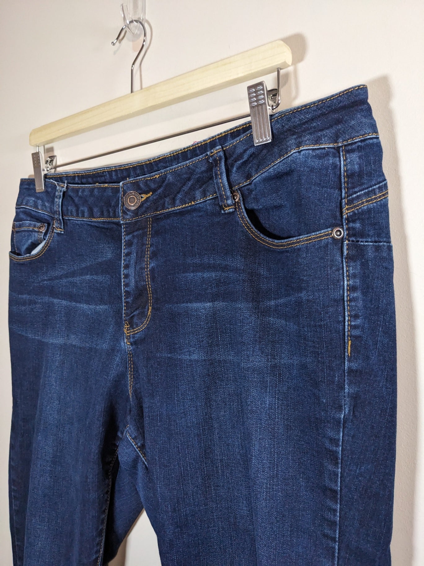 Bluenotes Curvy Jeggings - sz 34