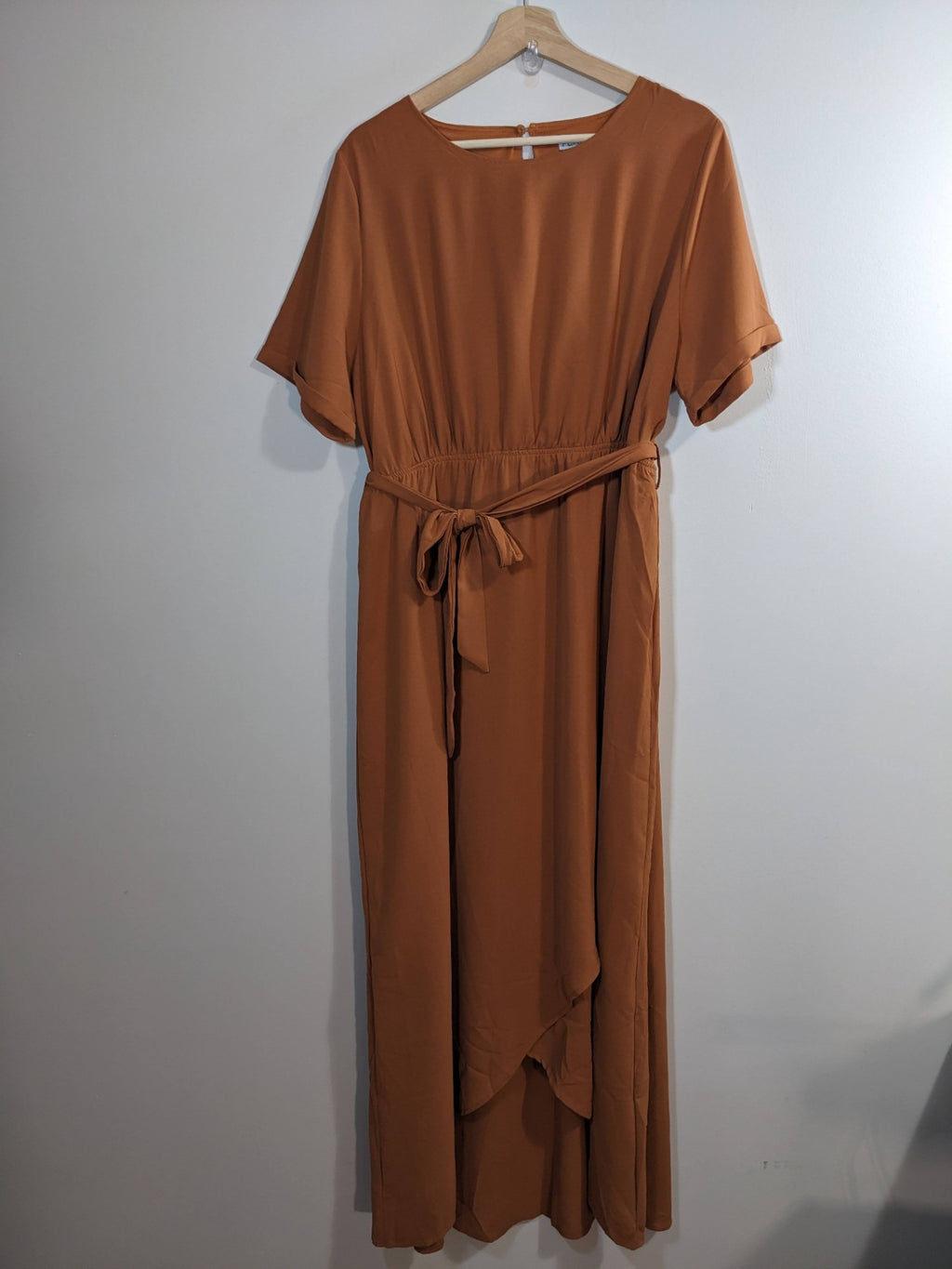 FEHRNVI Camel Maxi Dress - XL