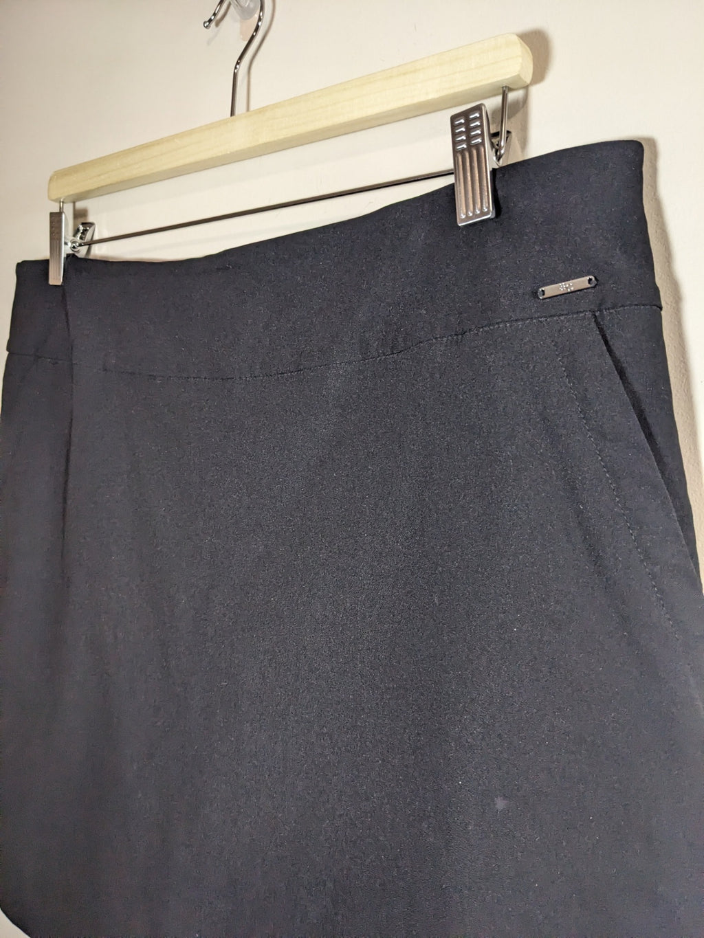 S.C.&Co. Black Skort - sz 16