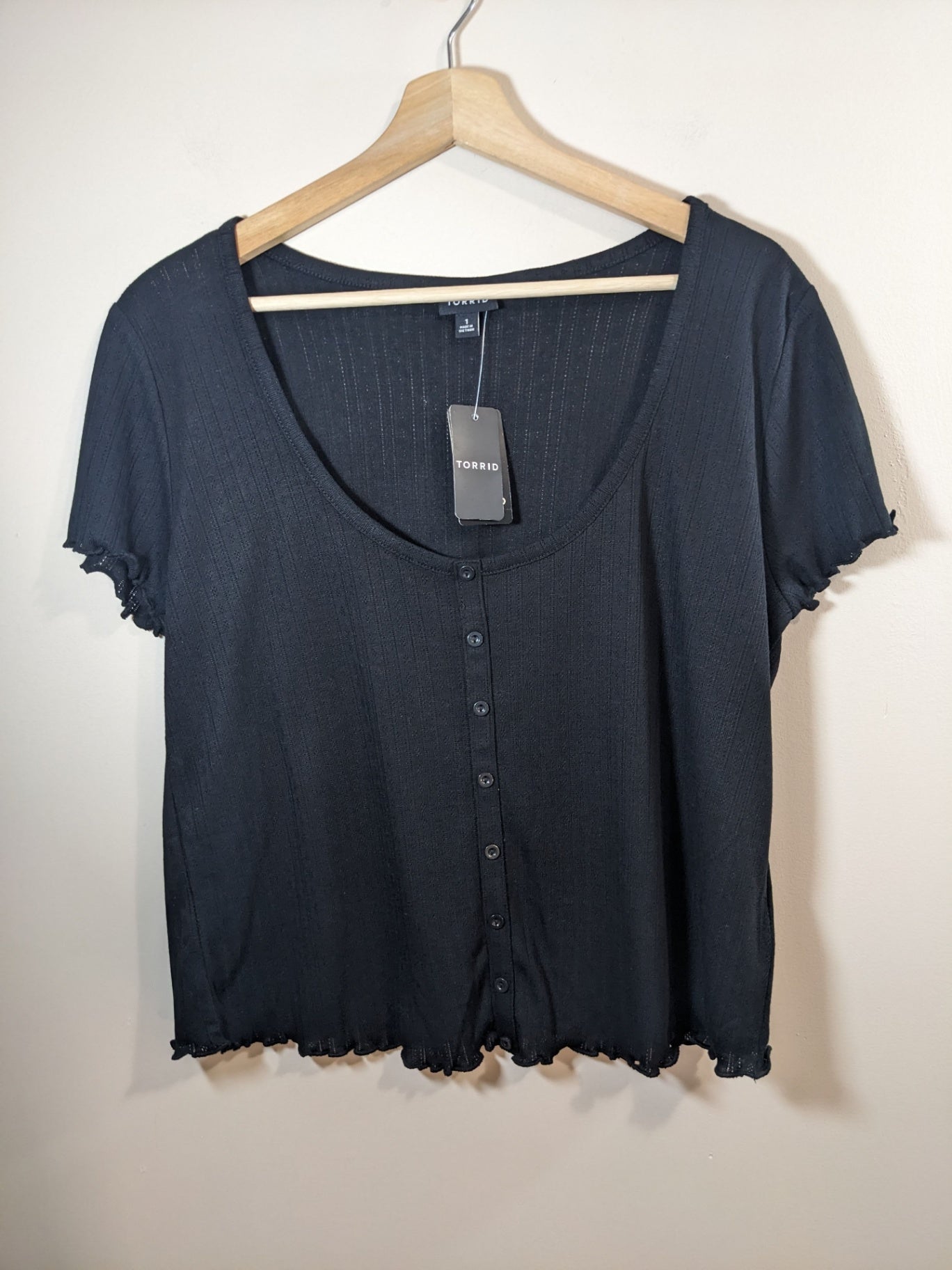 NWT TORRID Black Crop Shirt - XL