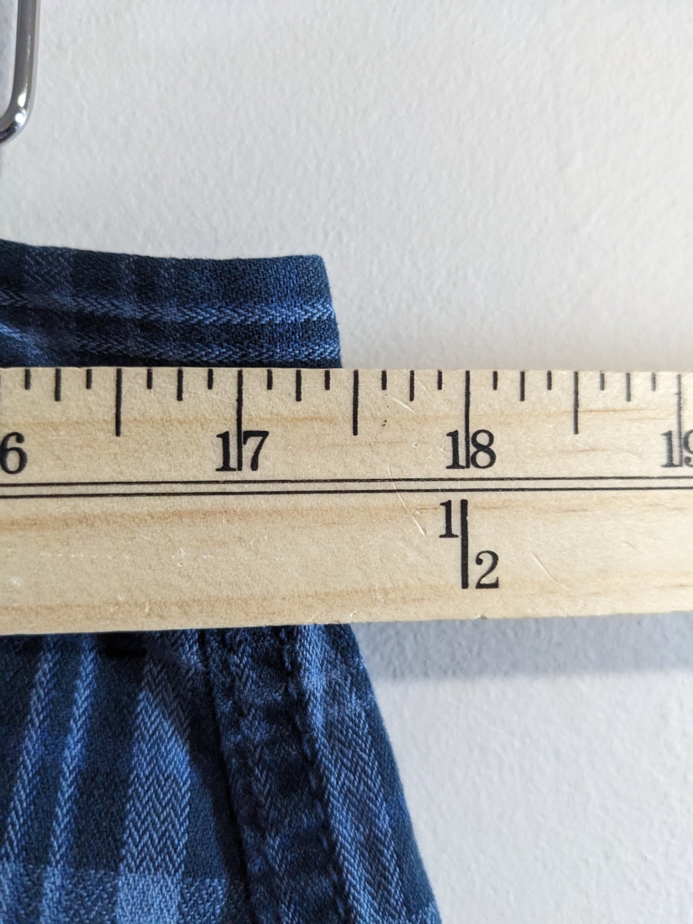 Denver Hayes Blue Plaid Shorts - sz 34