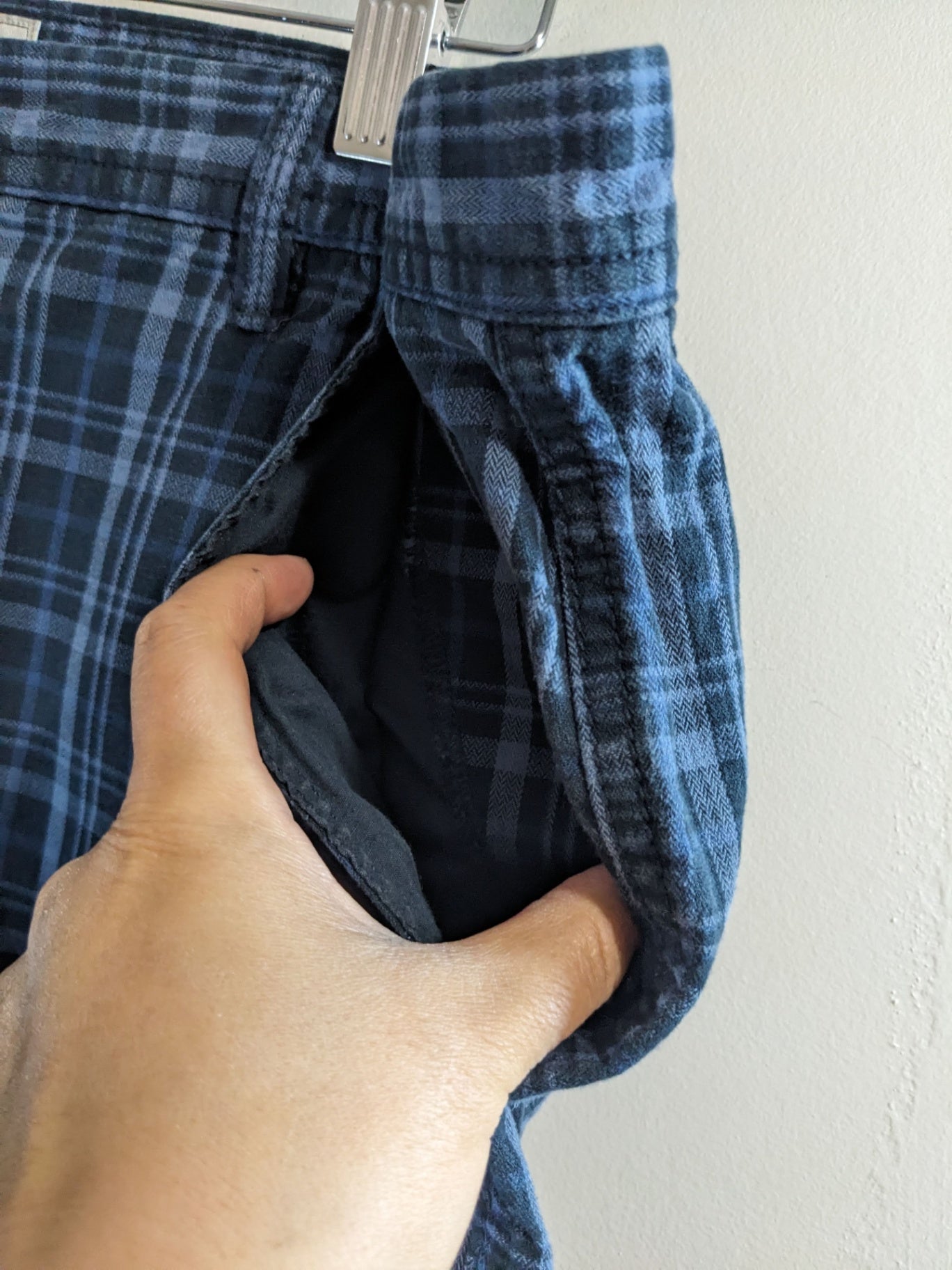 Denver Hayes Blue Plaid Cargo Shorts - sz 36