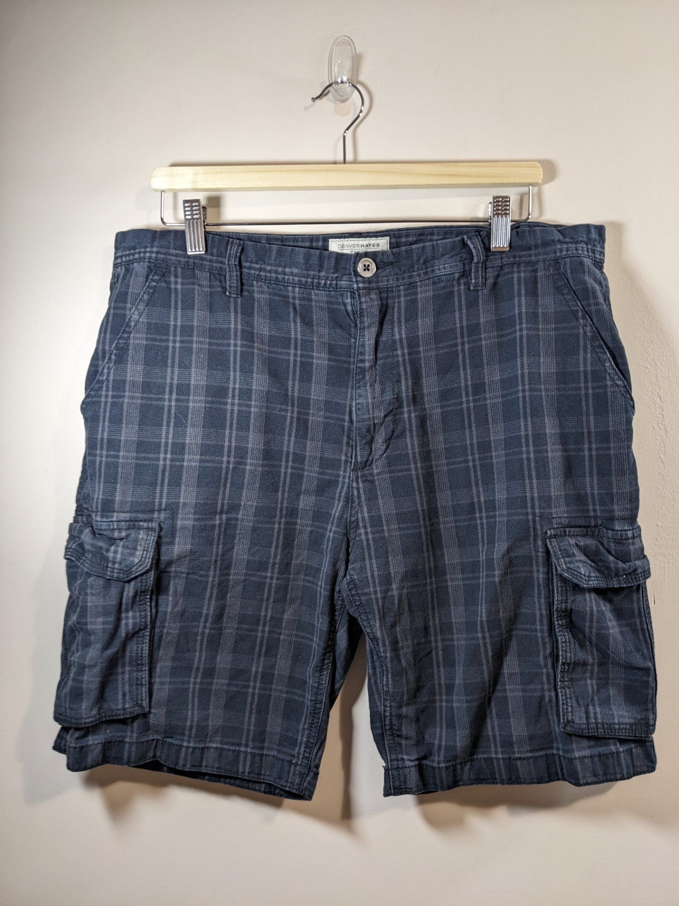 Denver Hayes Black/Grey Plaid Shorts - sz 36