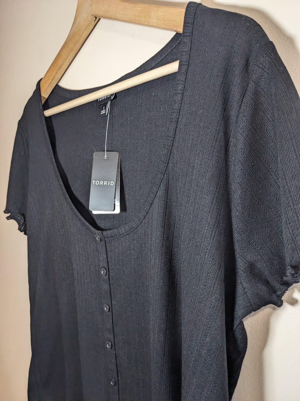 NWT TORRID Black Crop Shirt - XL