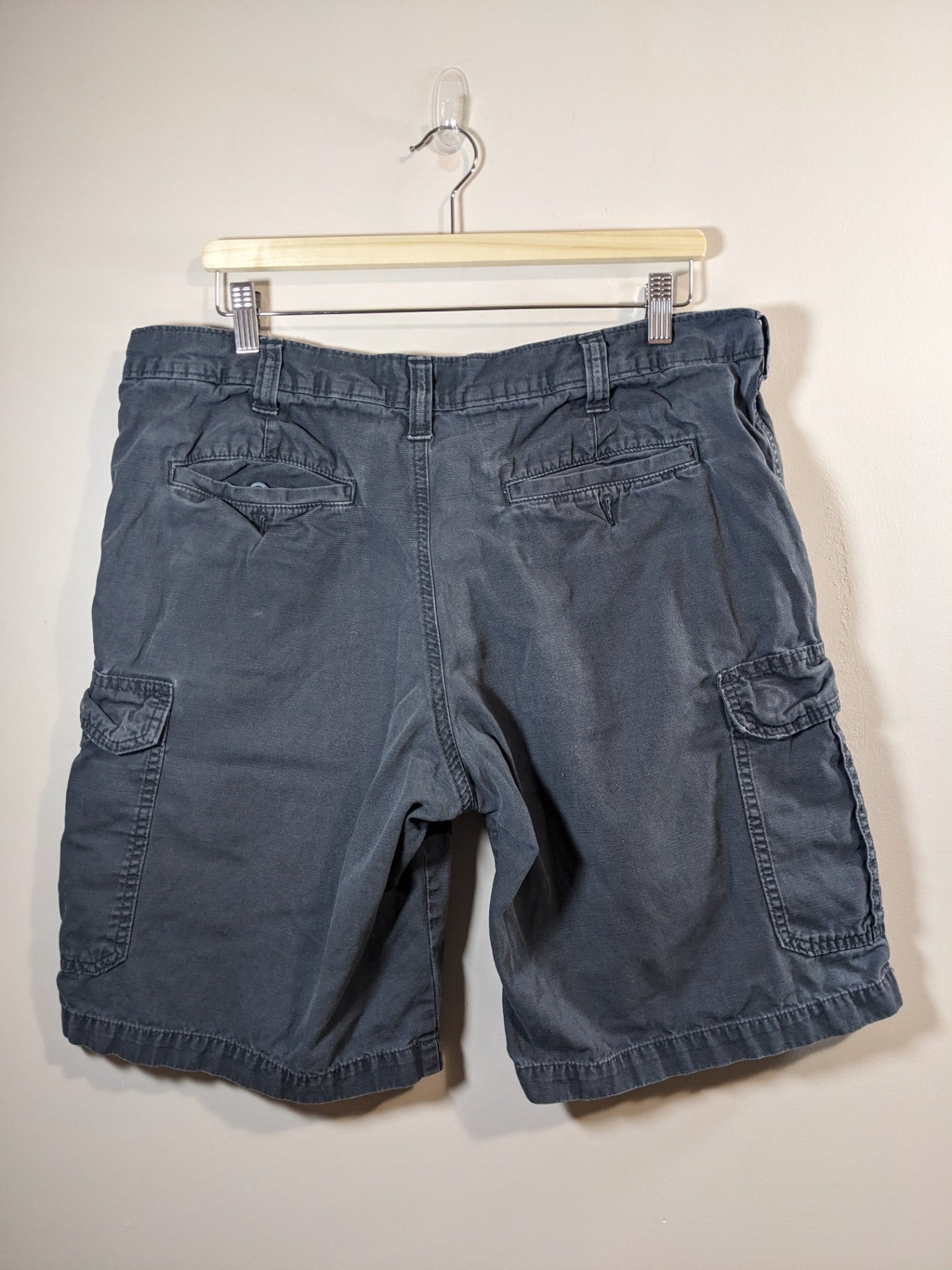 Denver Hayes Grey Cargo Shorts - sz 36