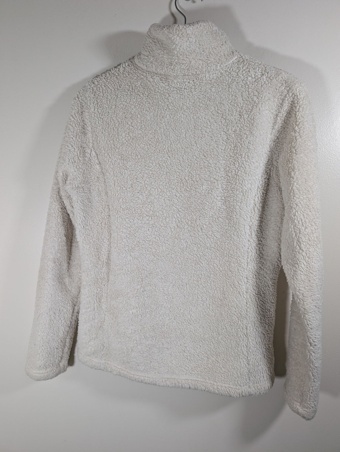 Patagonia white 1/4 zip - Small