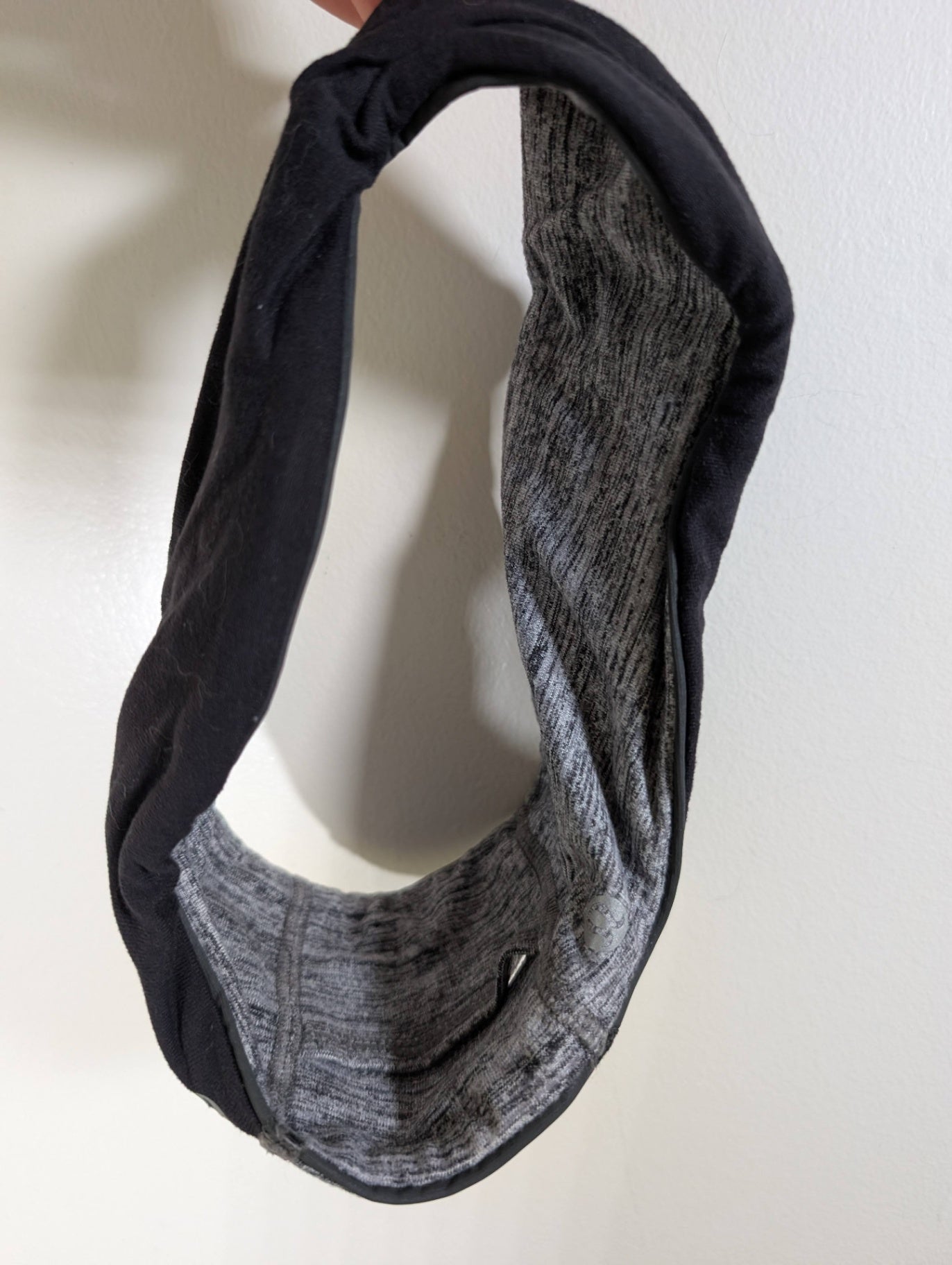 Lululemon black/grey headpand
