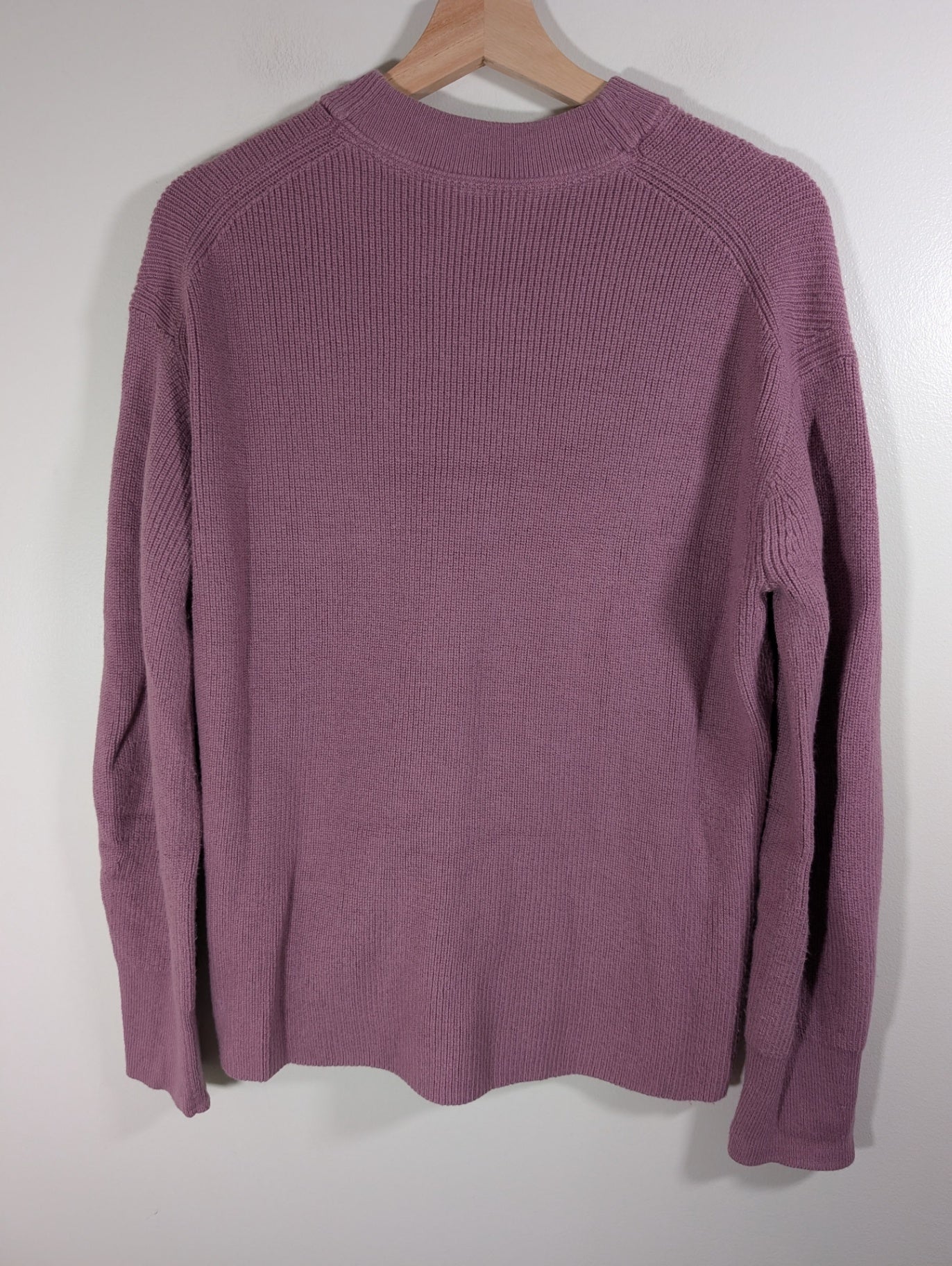 Lululemon sweater - appears SZ 6