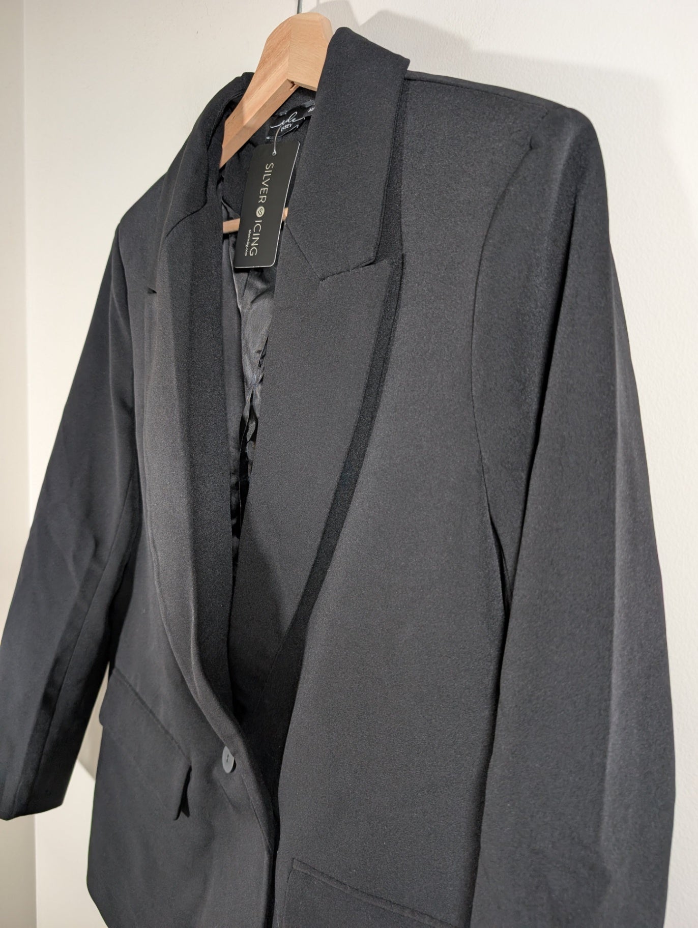 NWT ada casey black boss blazer - Medium