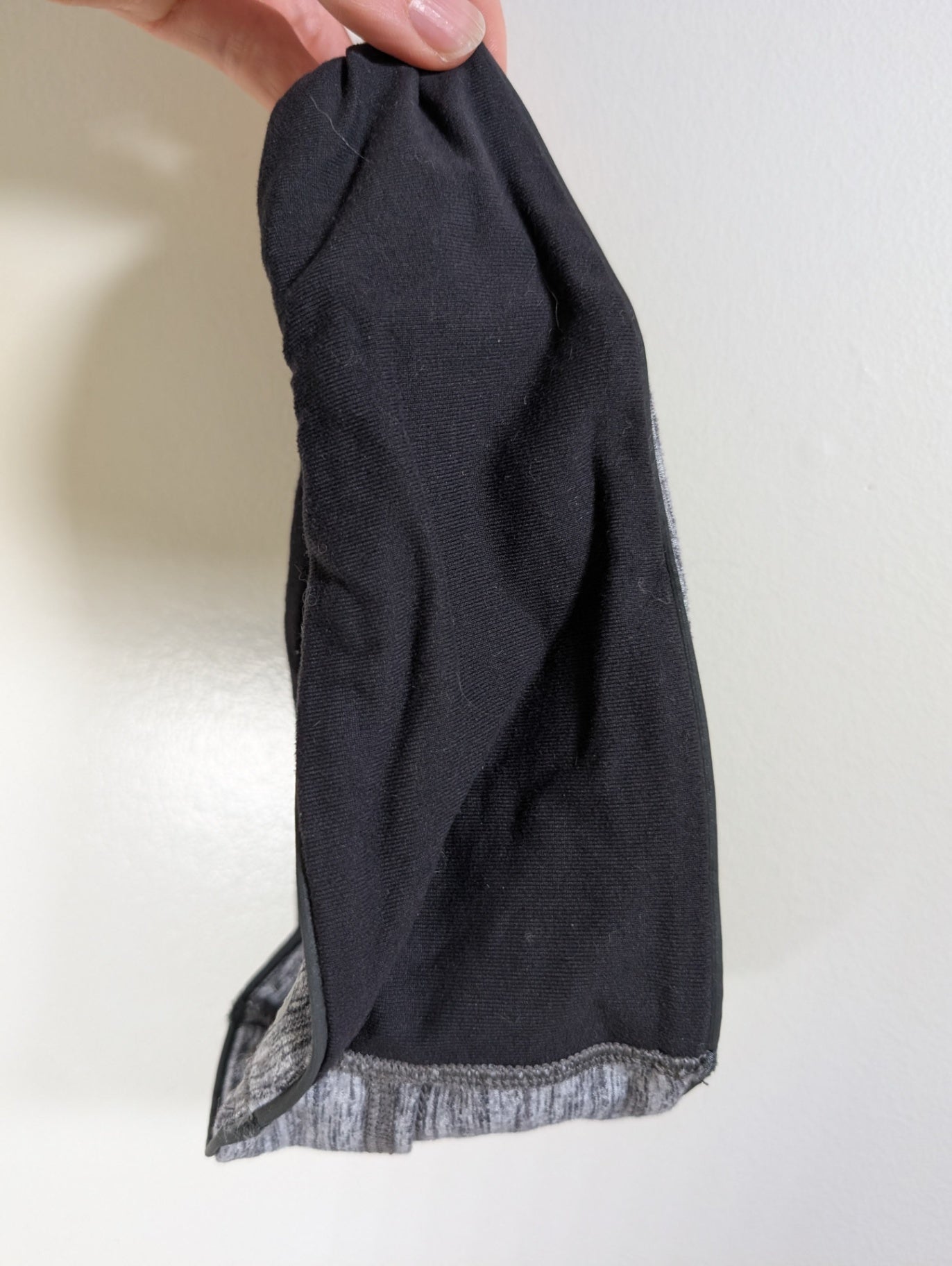 Lululemon black/grey headpand