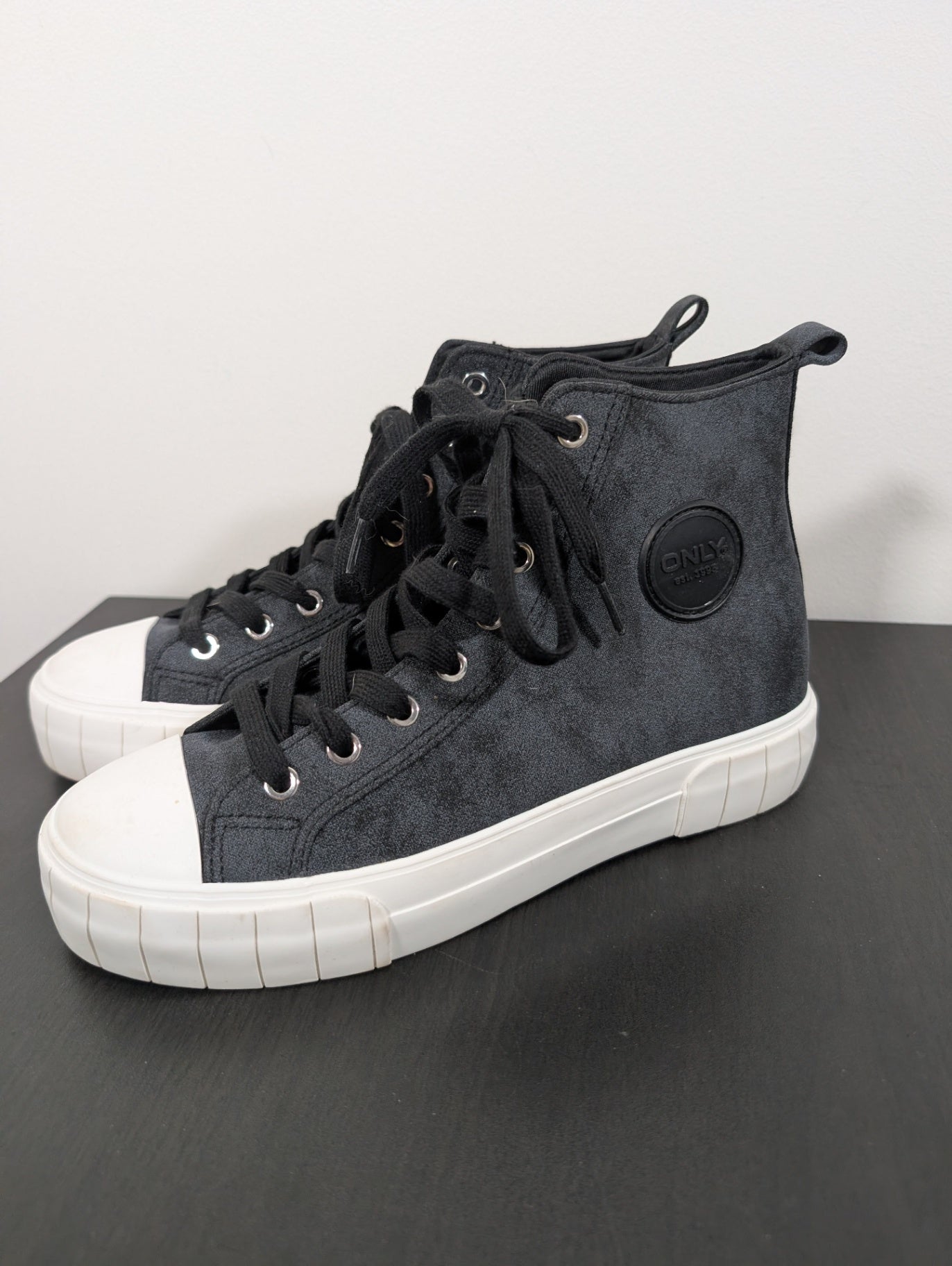 ONLY high top sneaker - SZ 7.5