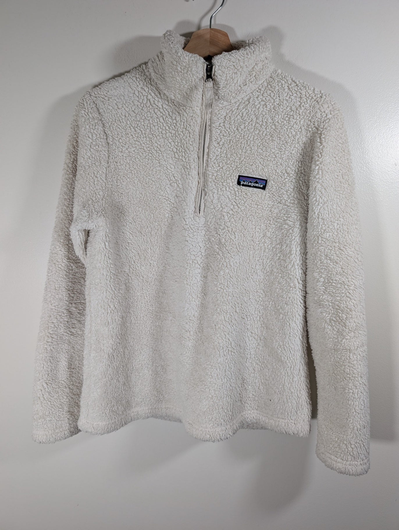 Patagonia white 1/4 zip - Small