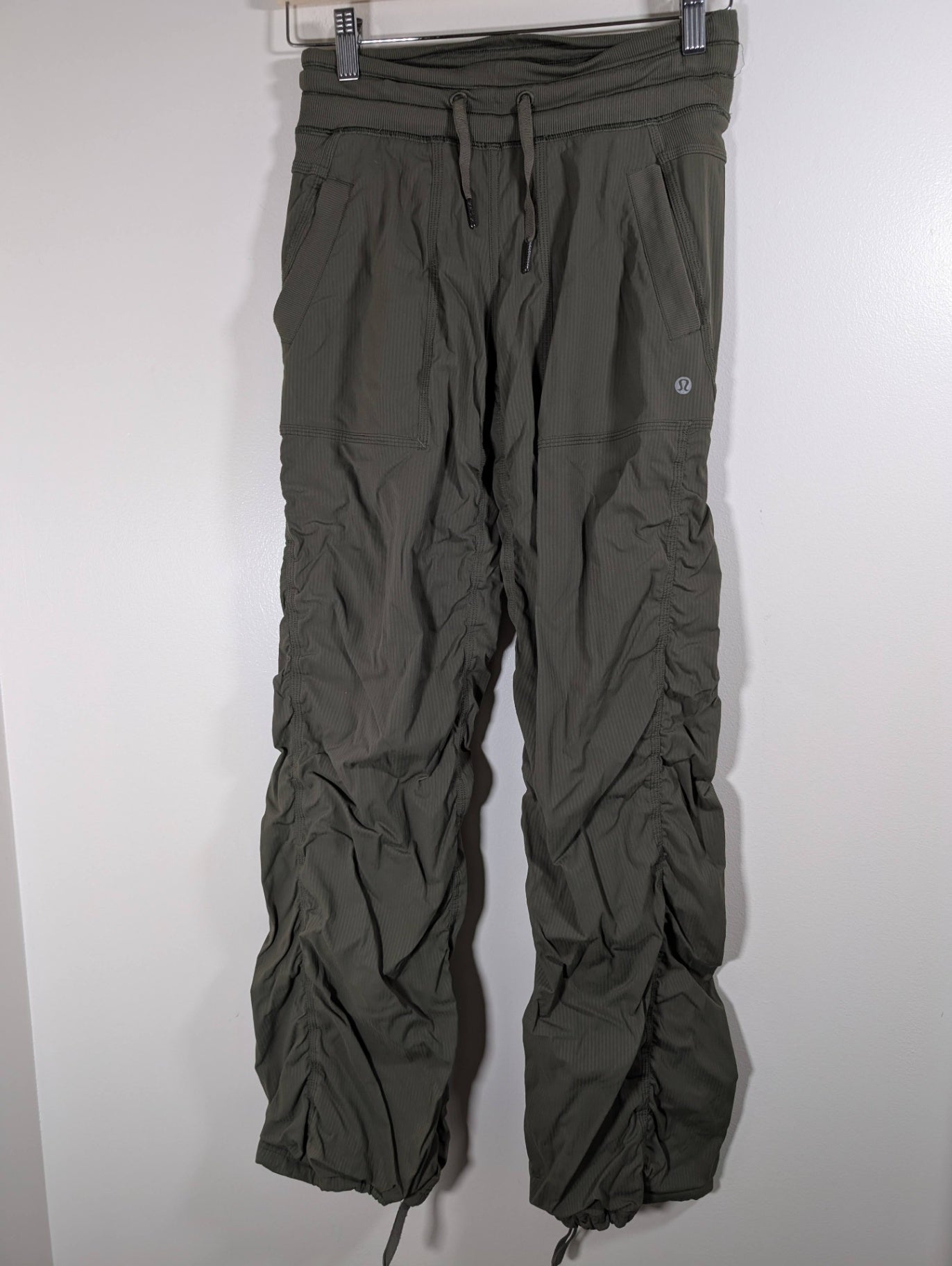 Lululemon green dance studio pants - SZ 2