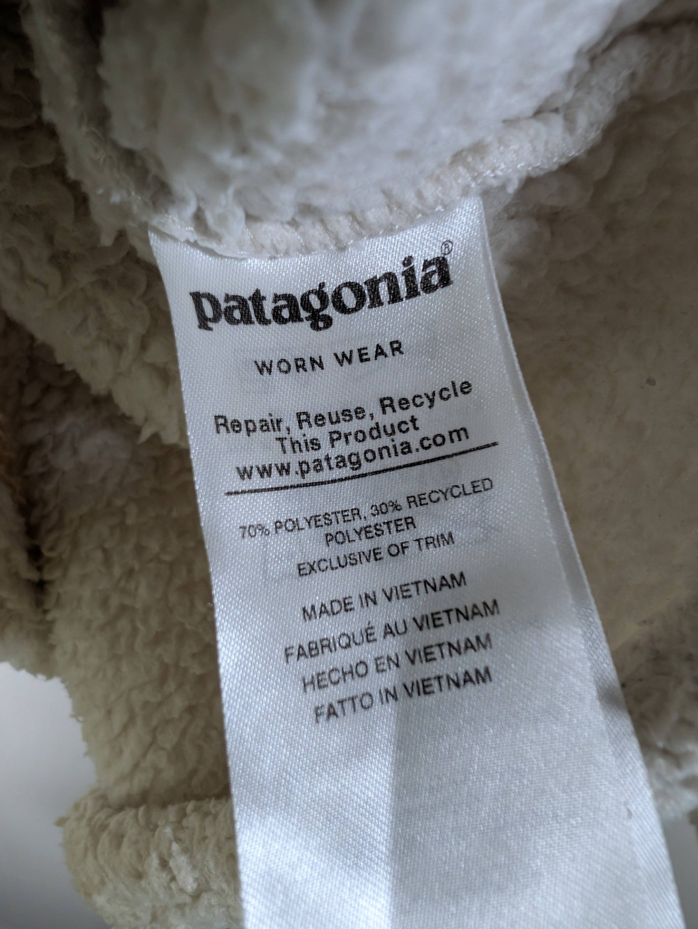 Patagonia white 1/4 zip - Small