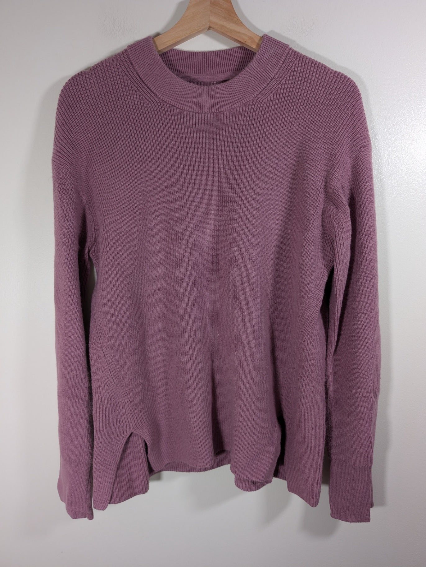 Lululemon sweater - appears SZ 6