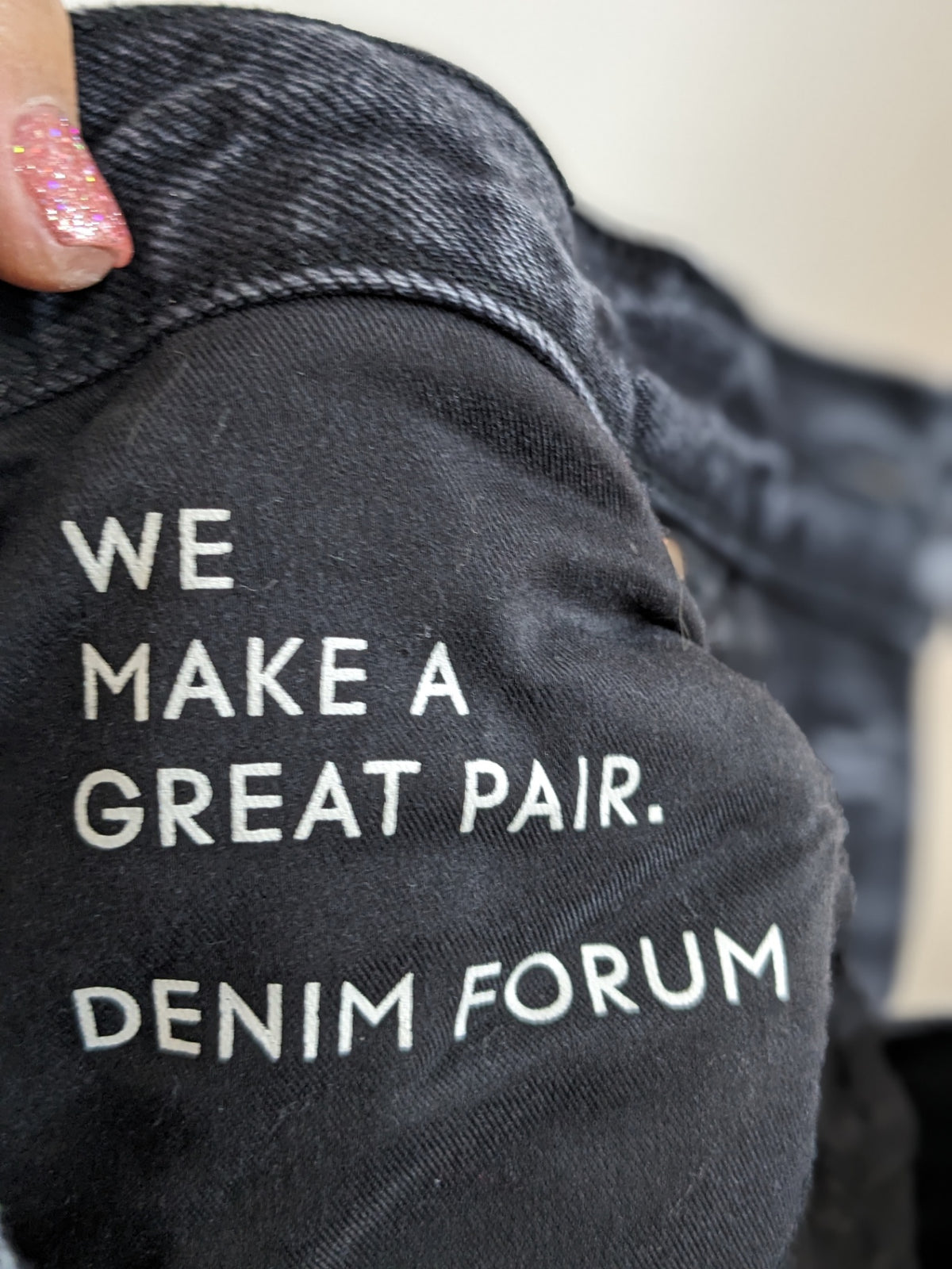 Denim Forum The BF High Rise Loose 28L - sz 24