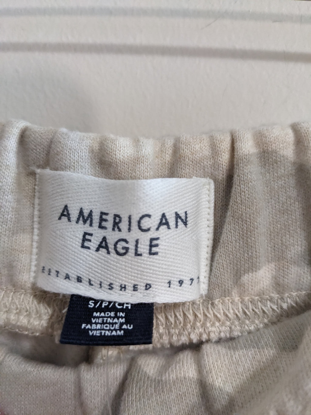 NWT American Eagle Grey Camo Sweatpants - S