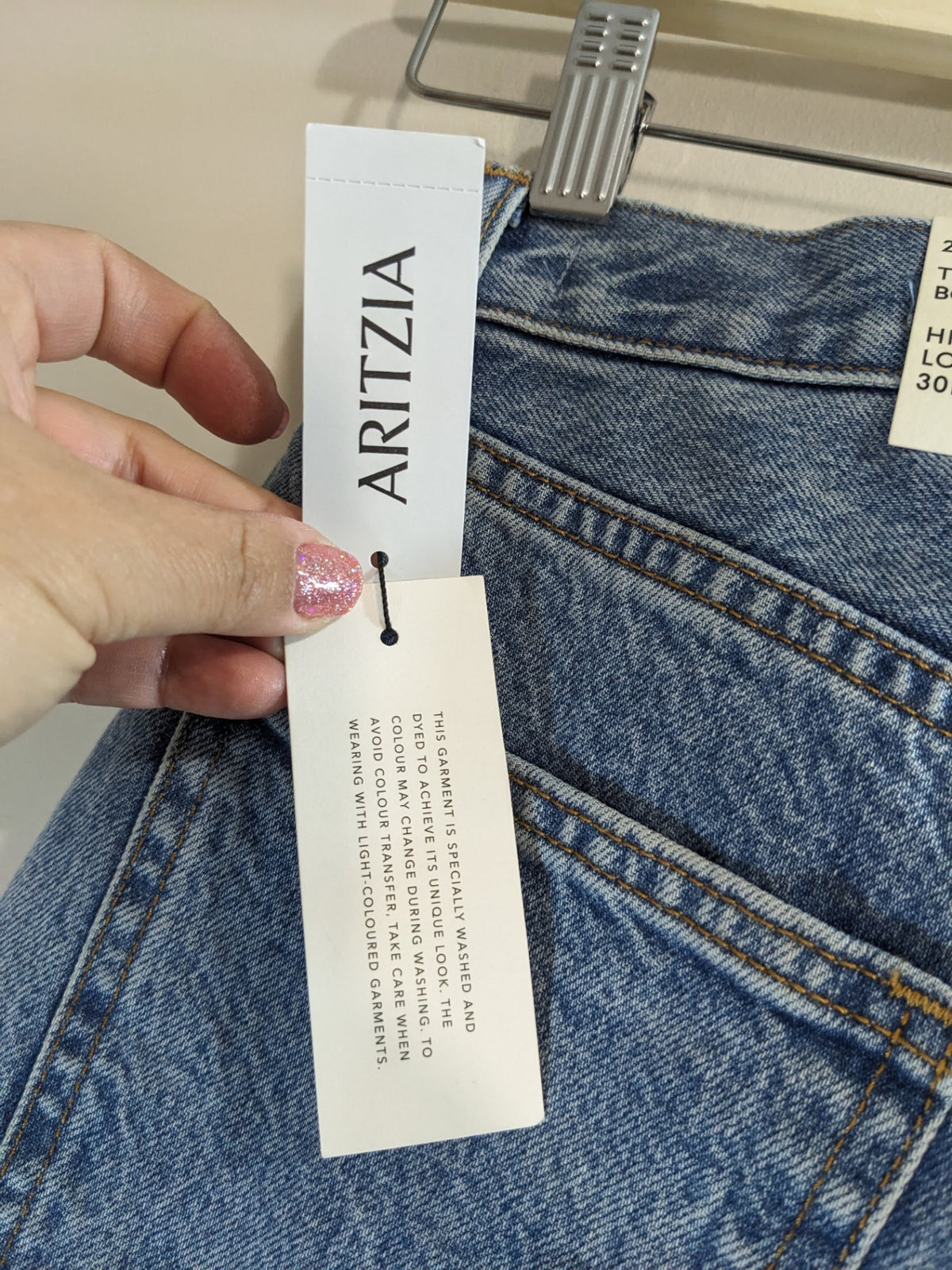 NWT Denim Forum The 90's Boyfriend Jeans - sz 24