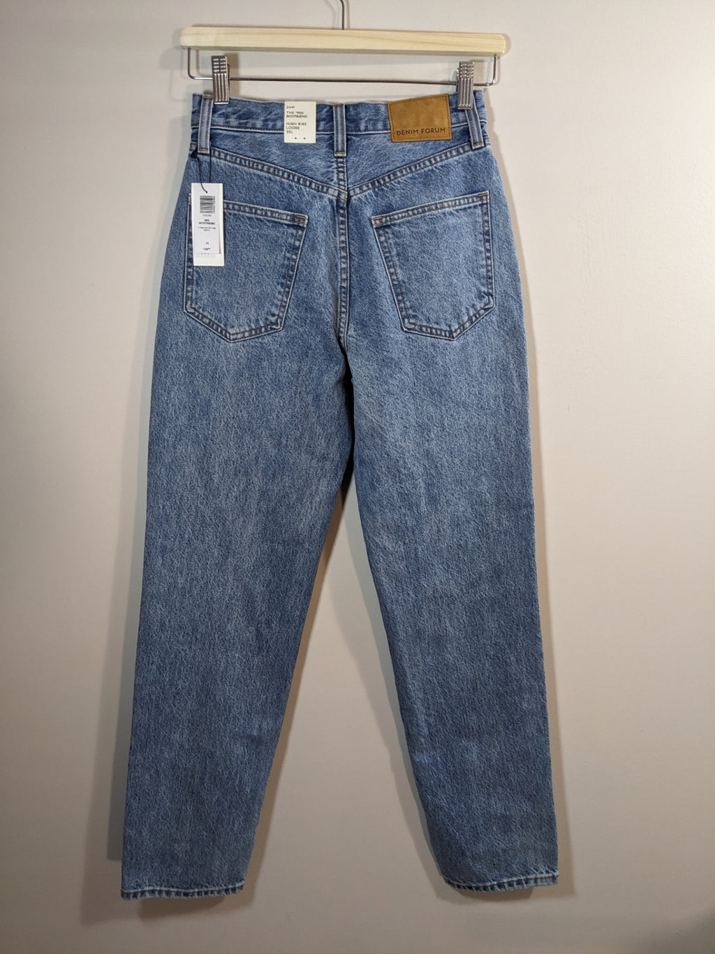 NWT Denim Forum The 90's Boyfriend Jeans - sz 24