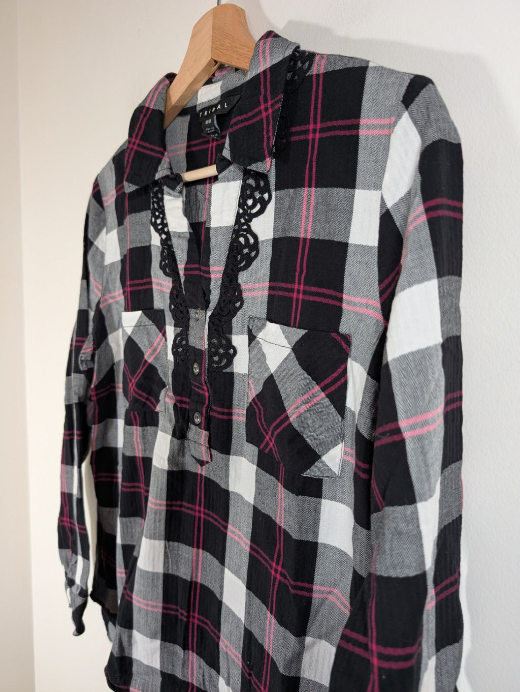 Tribal plaid button down - Medium