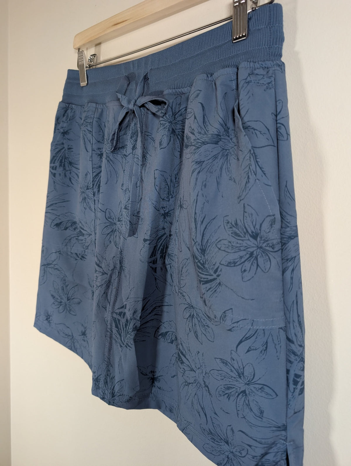Mountain and Isles skort - Medium