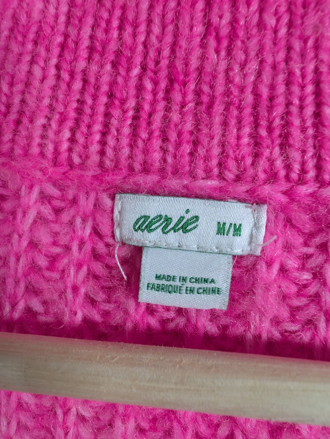 Aerie pink sweater - Medium