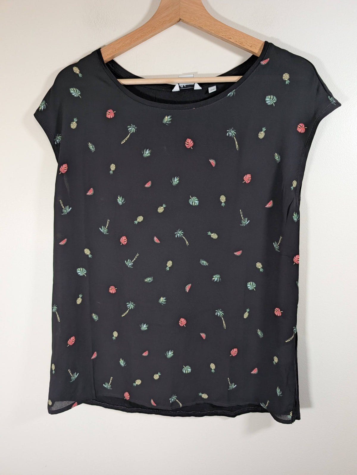Reitmans black tropical blouse - Medium