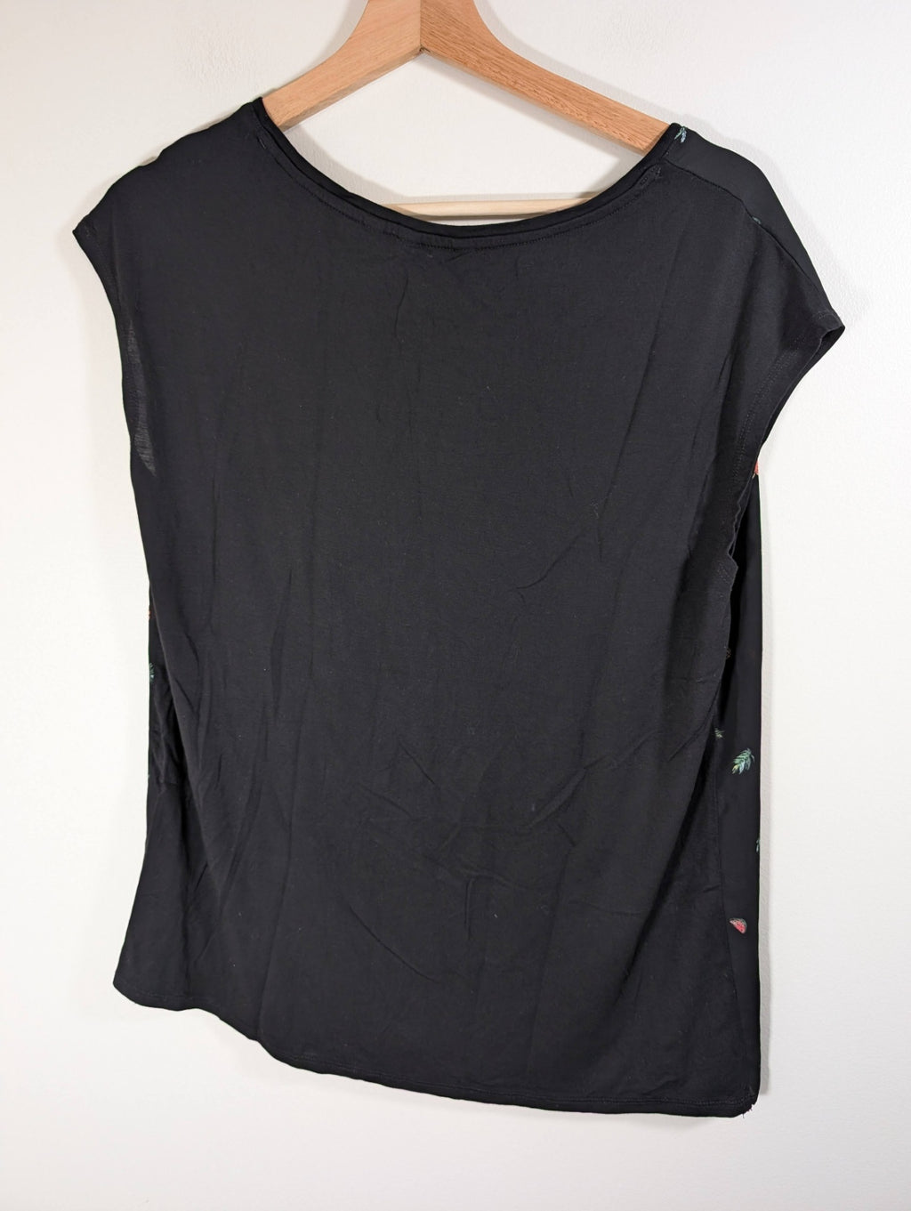 Reitmans black tropical blouse - Medium