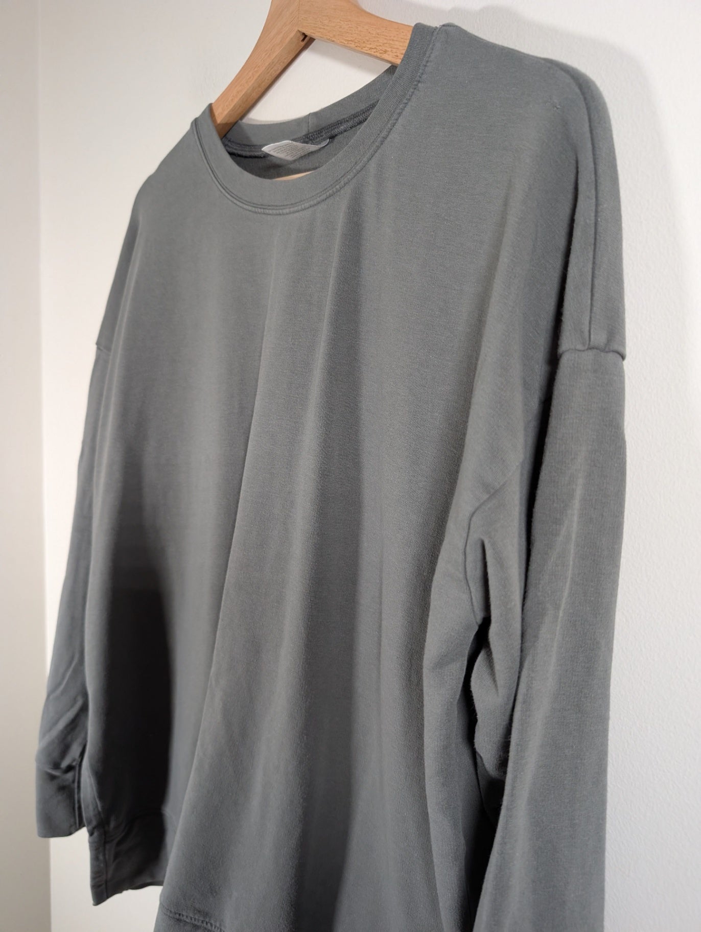 Jax + Lennon green long-sleeve - Medium