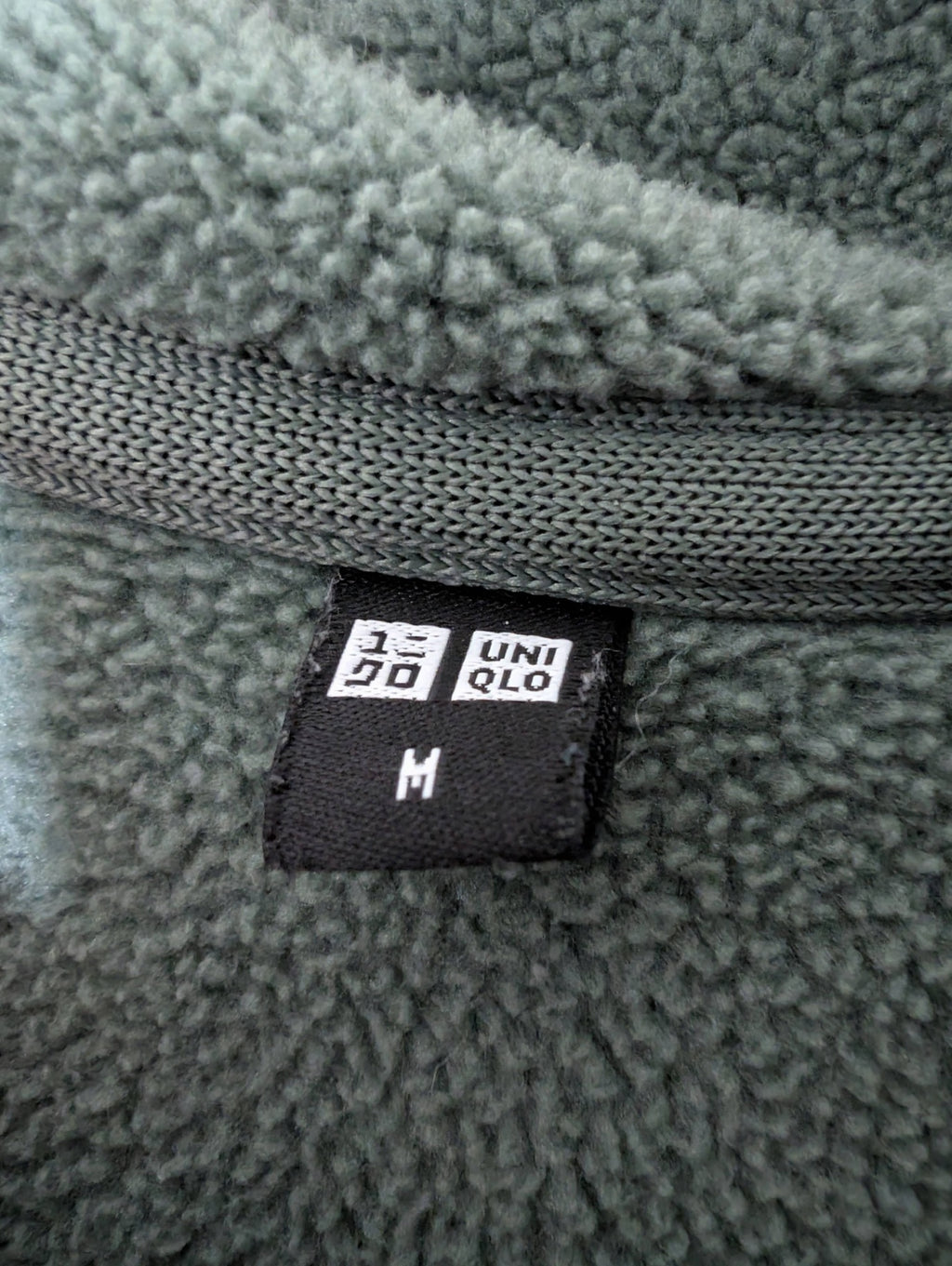Uniqlo green fleece - Medium