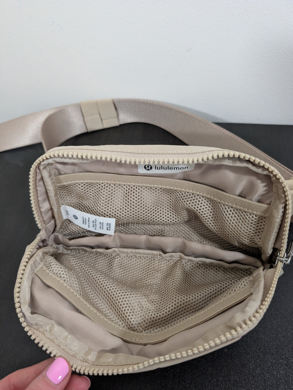 Lululemon everywhere belt bag 