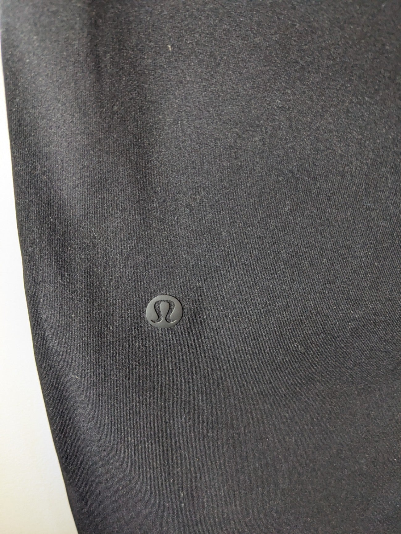 Lululemon Black Woven On The Fly Pants - sz 6