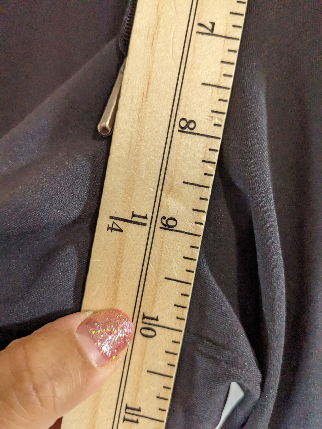 Lululemon Black On The Fly Pants - sz 4