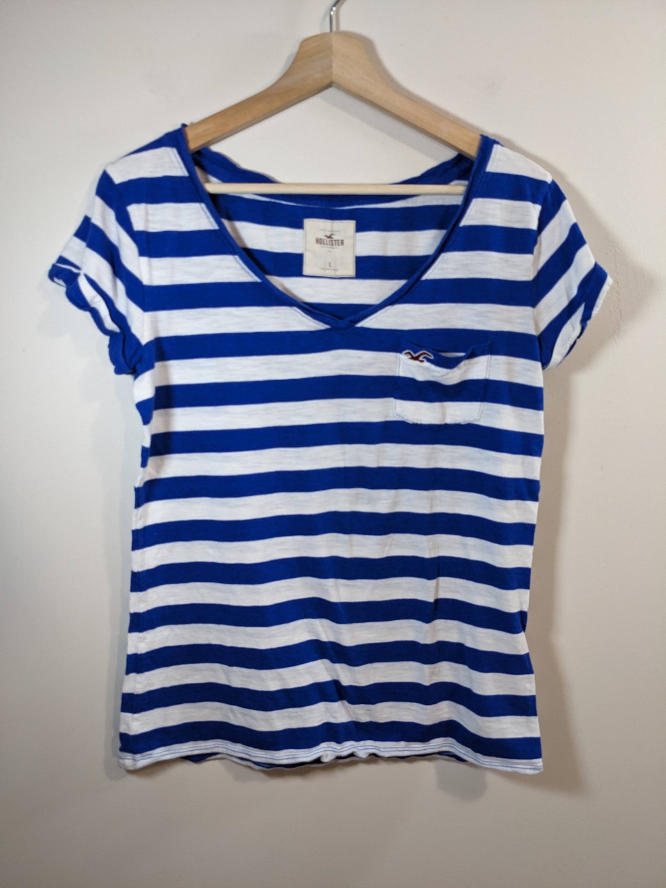 Hollister White & Blue Striped T-Shirt - L