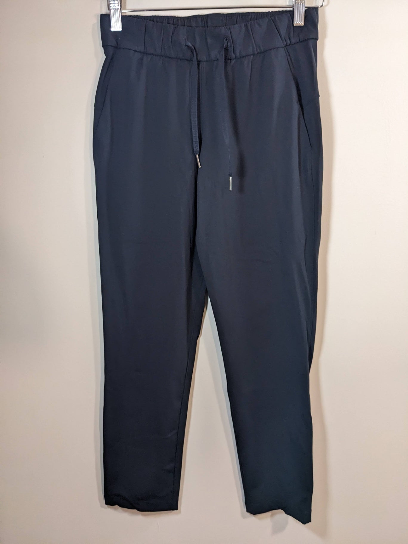 Lululemon Black On The Fly Pants - sz 4