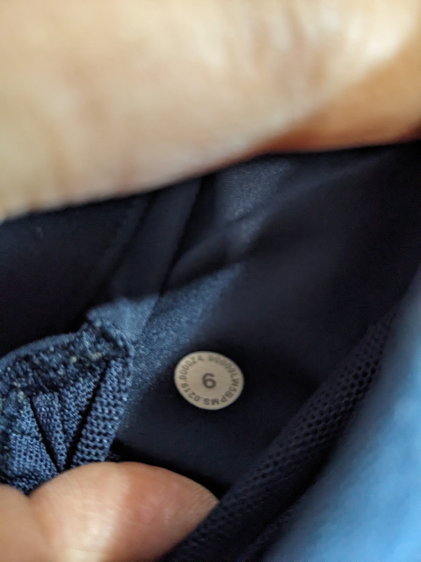 Lululemon Navy On The Fly Pants - sz 6
