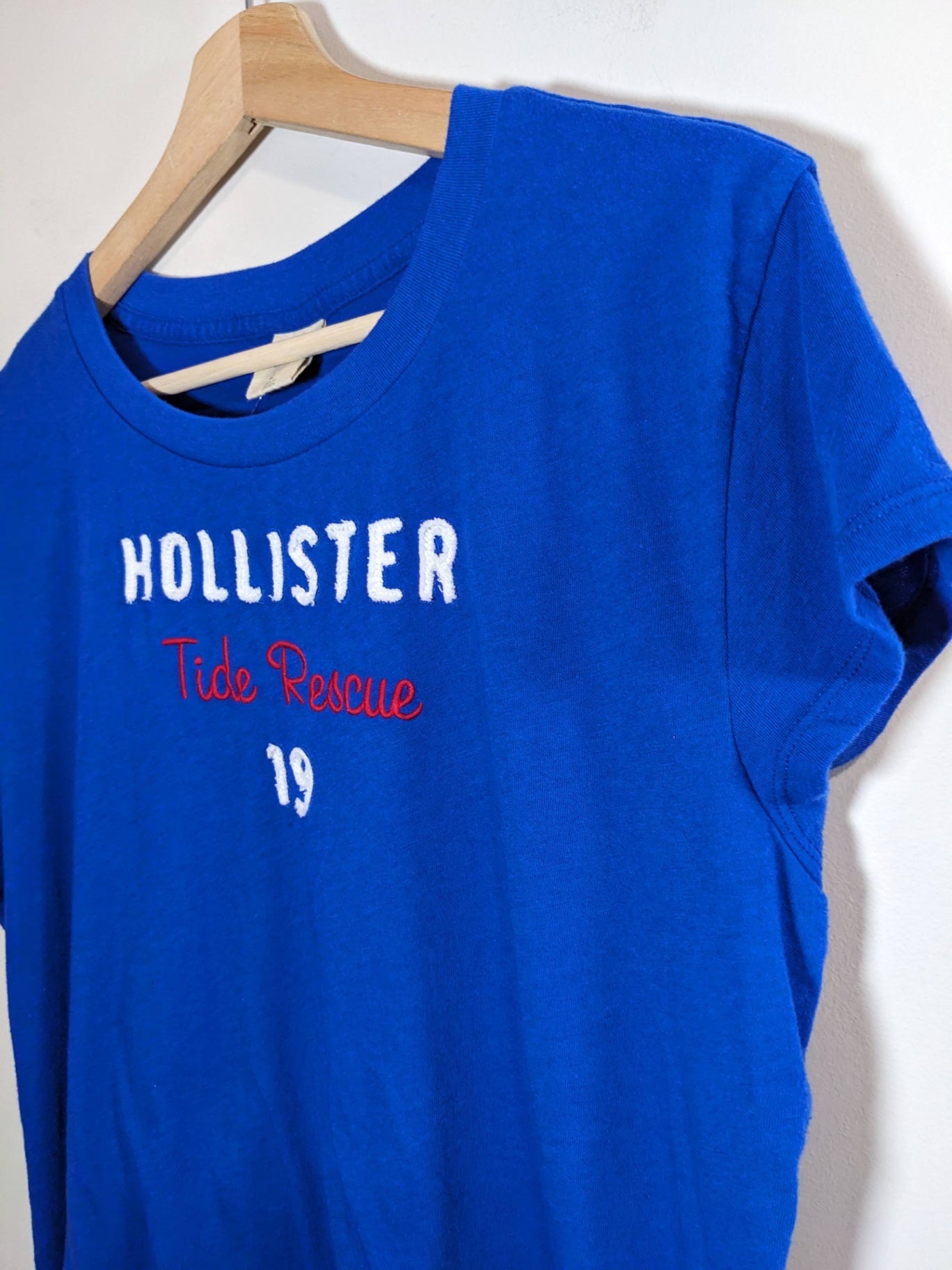 Hollister - L