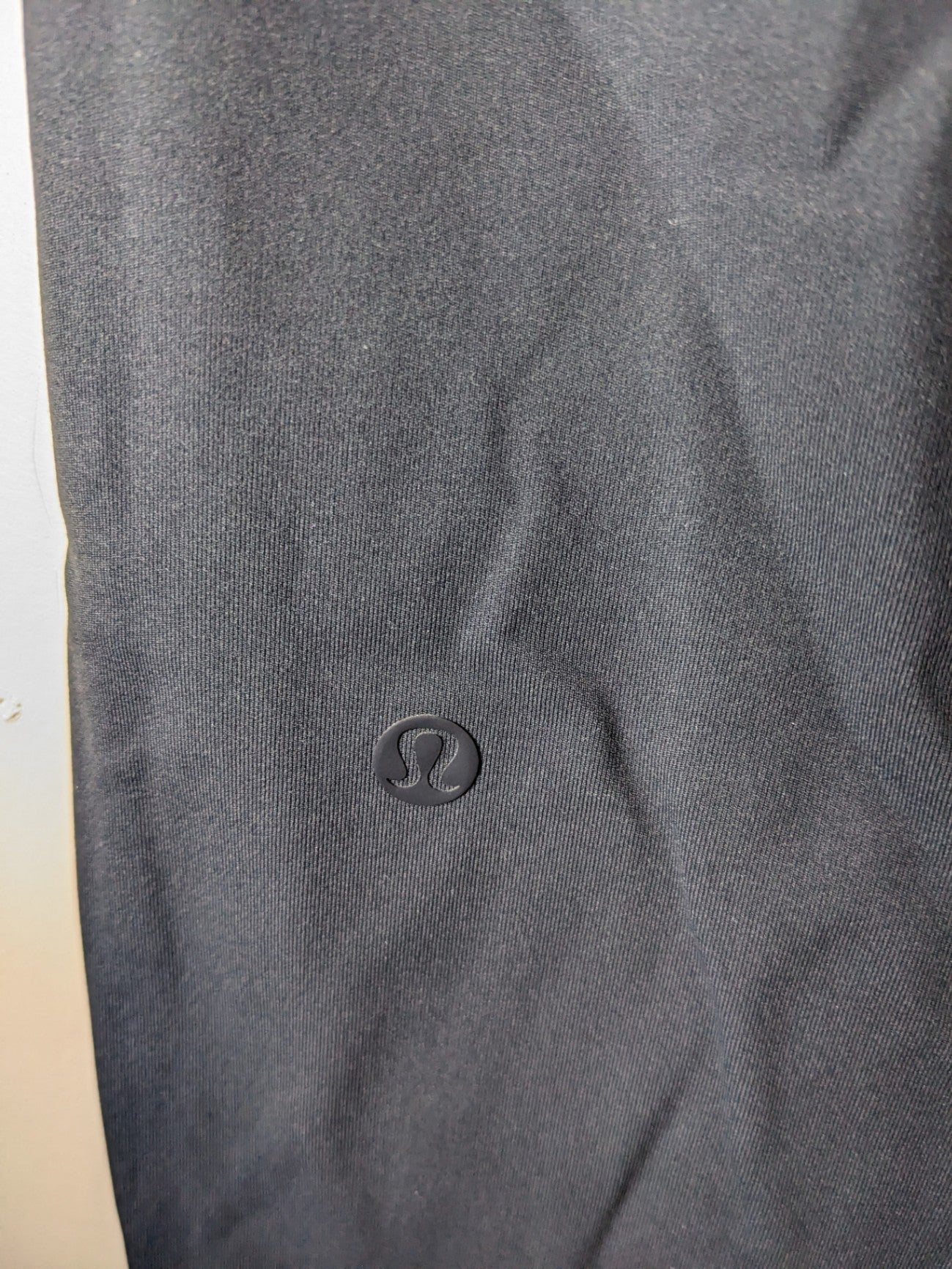 Lululemon Slate Grey On The Fly Pants - sz 6