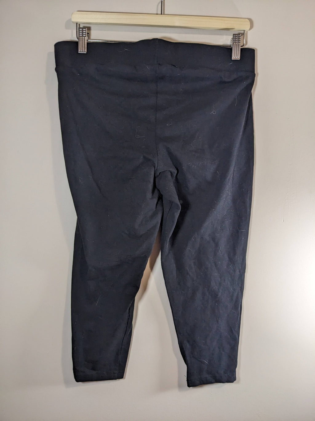 Torrid Black Capri Leggings - XL