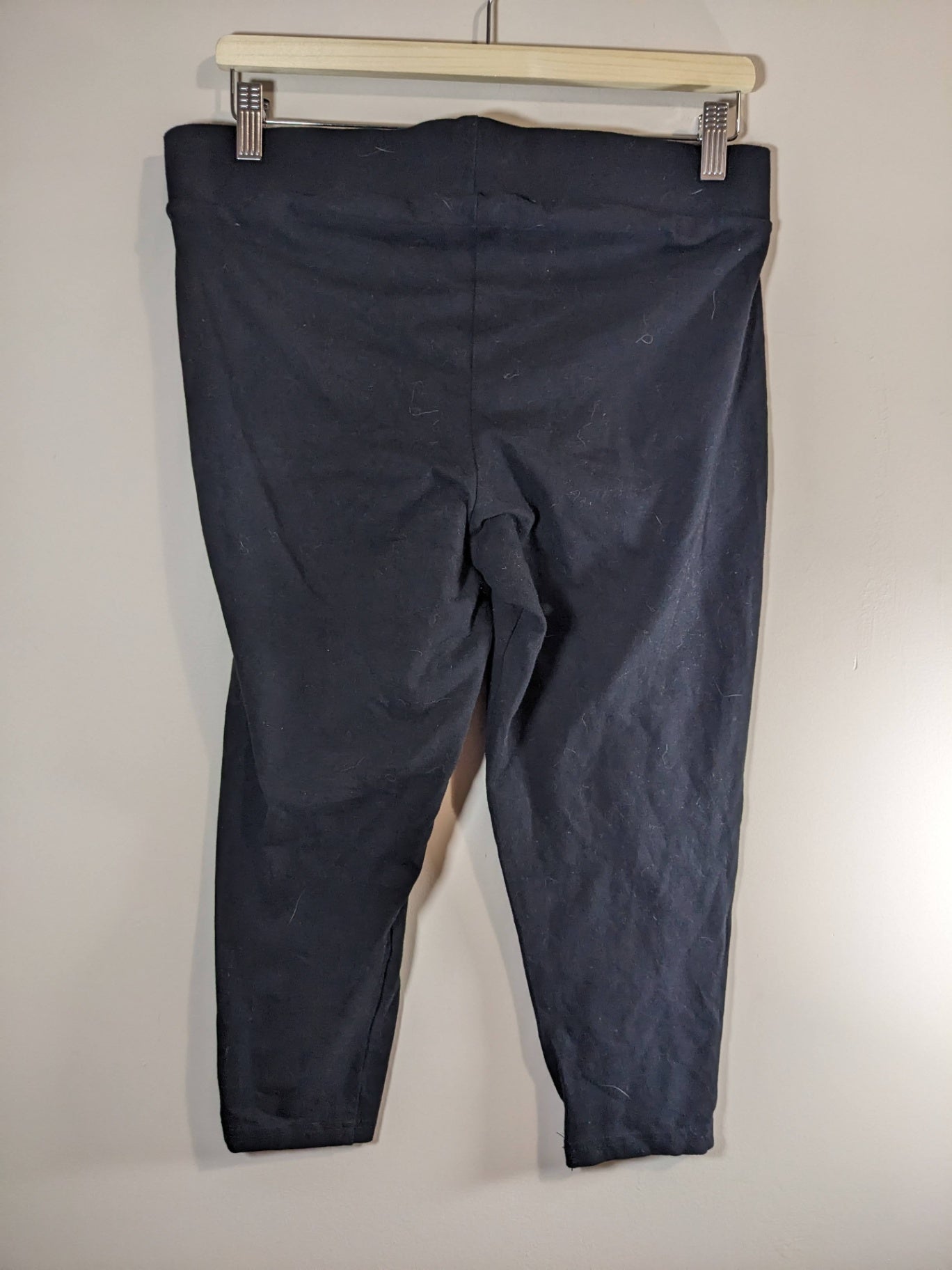 Torrid Black Capri Leggings - XL
