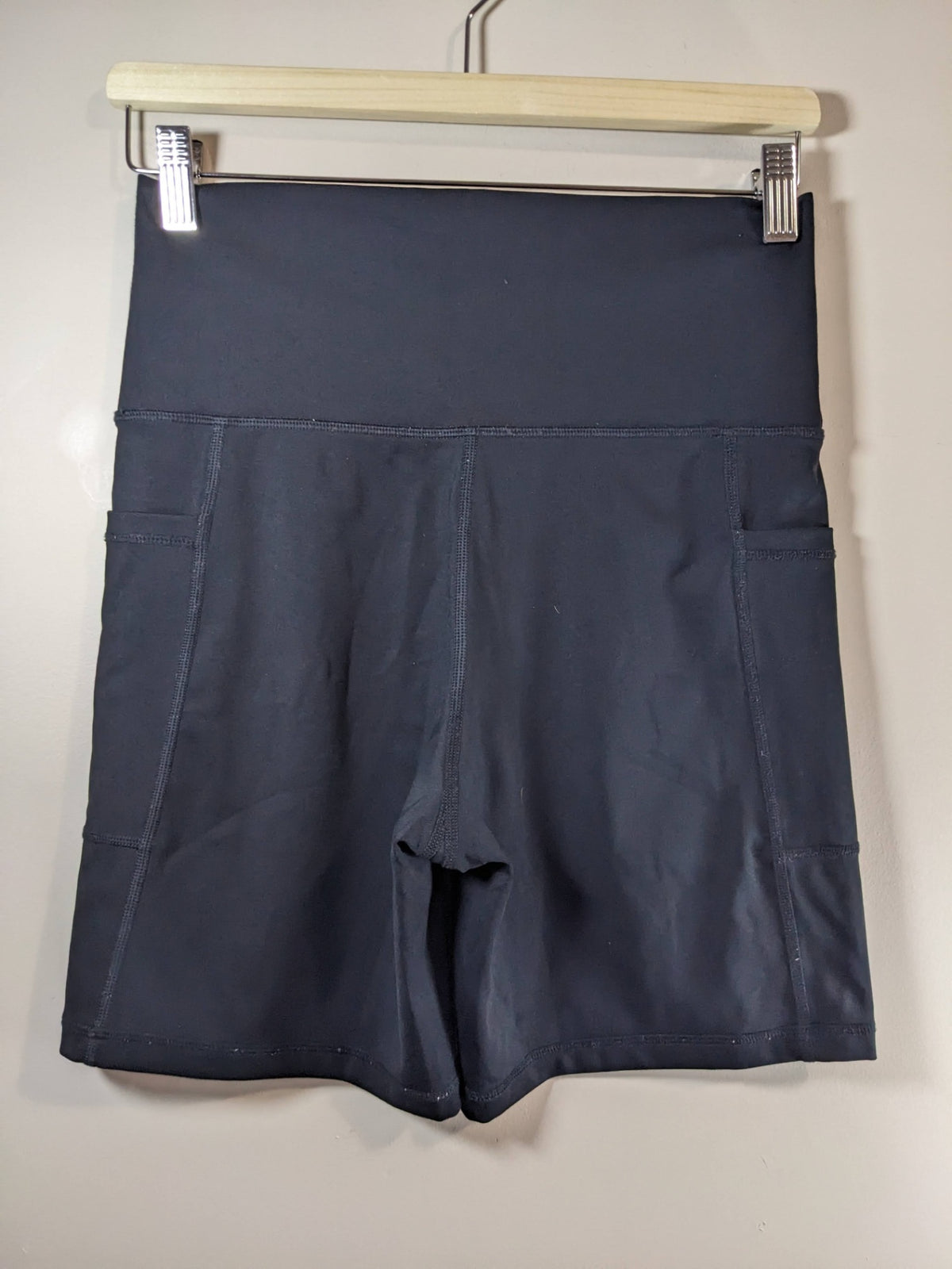 Aerie Black Biker Shorts - L