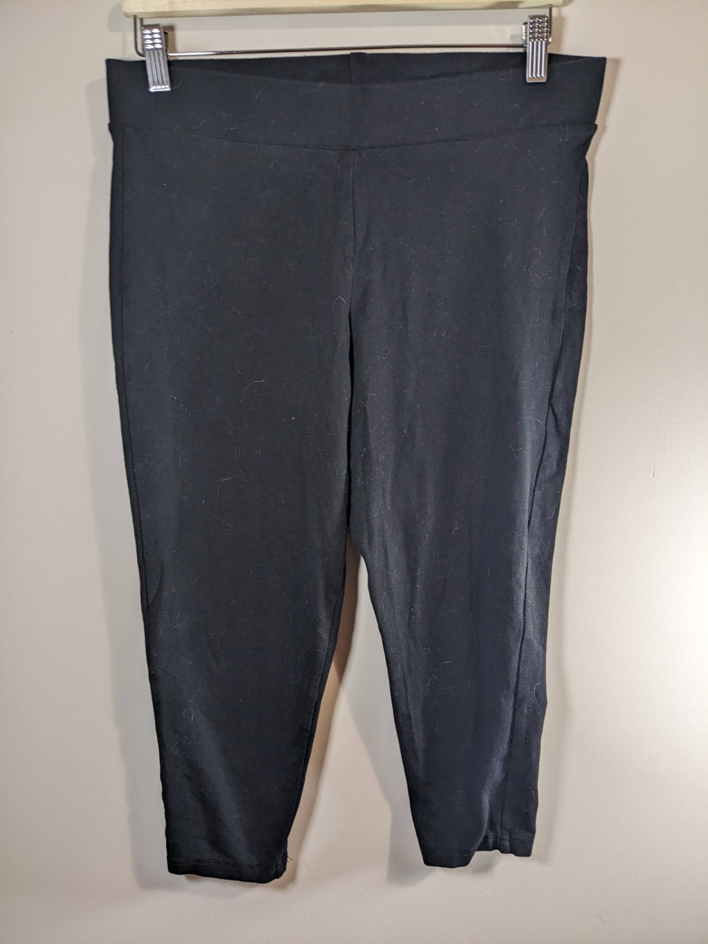 Torrid Black Capri Leggings - XL