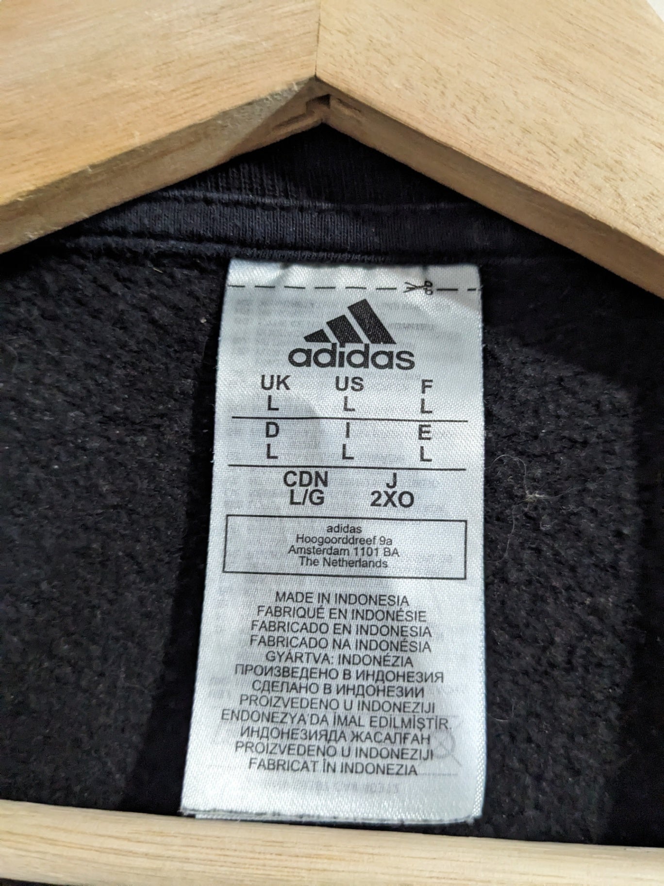 Adidas Black Crewneck - L