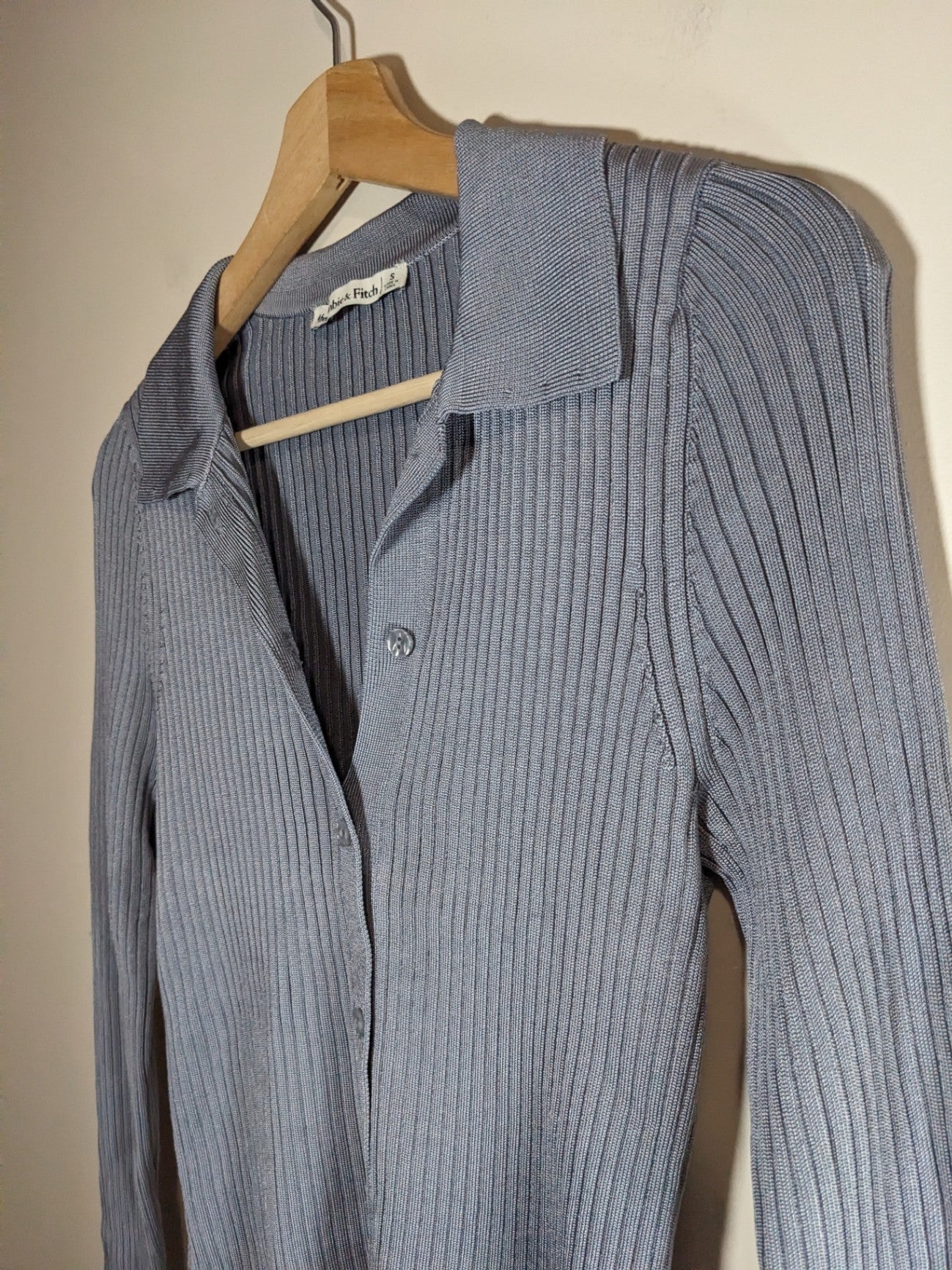 Abercrombie & Fitch Blue Ribbed Long Sleeve - S