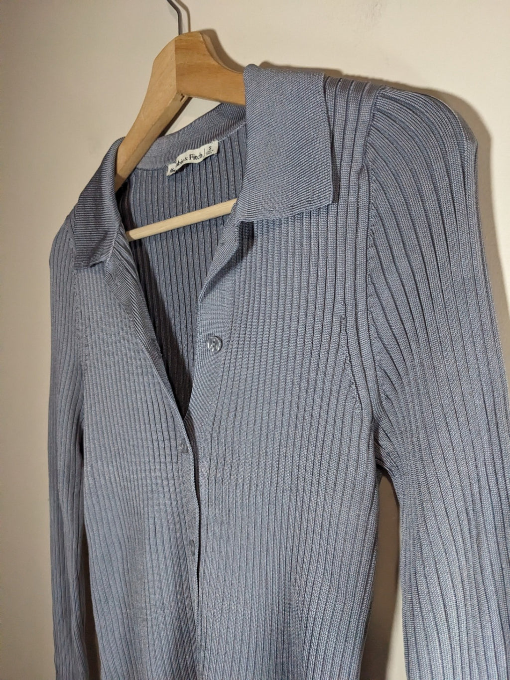 Abercrombie & Fitch Blue Ribbed Long Sleeve - S